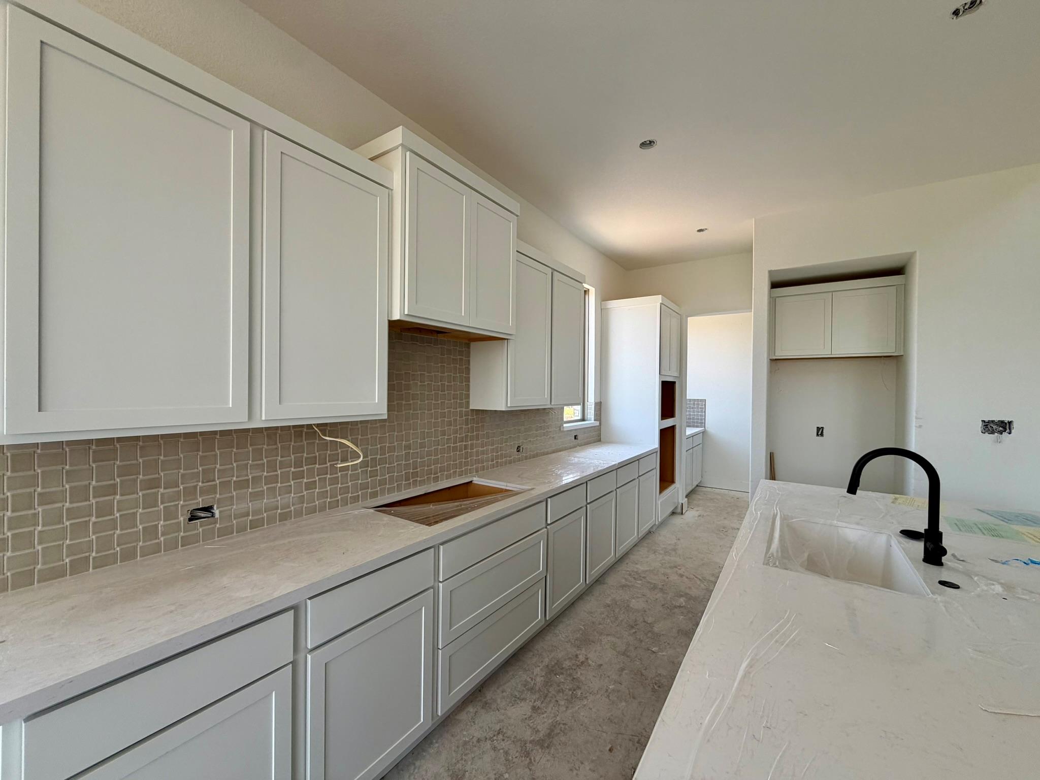 1329 White Daisy Ln, Georgetown, TX 78628