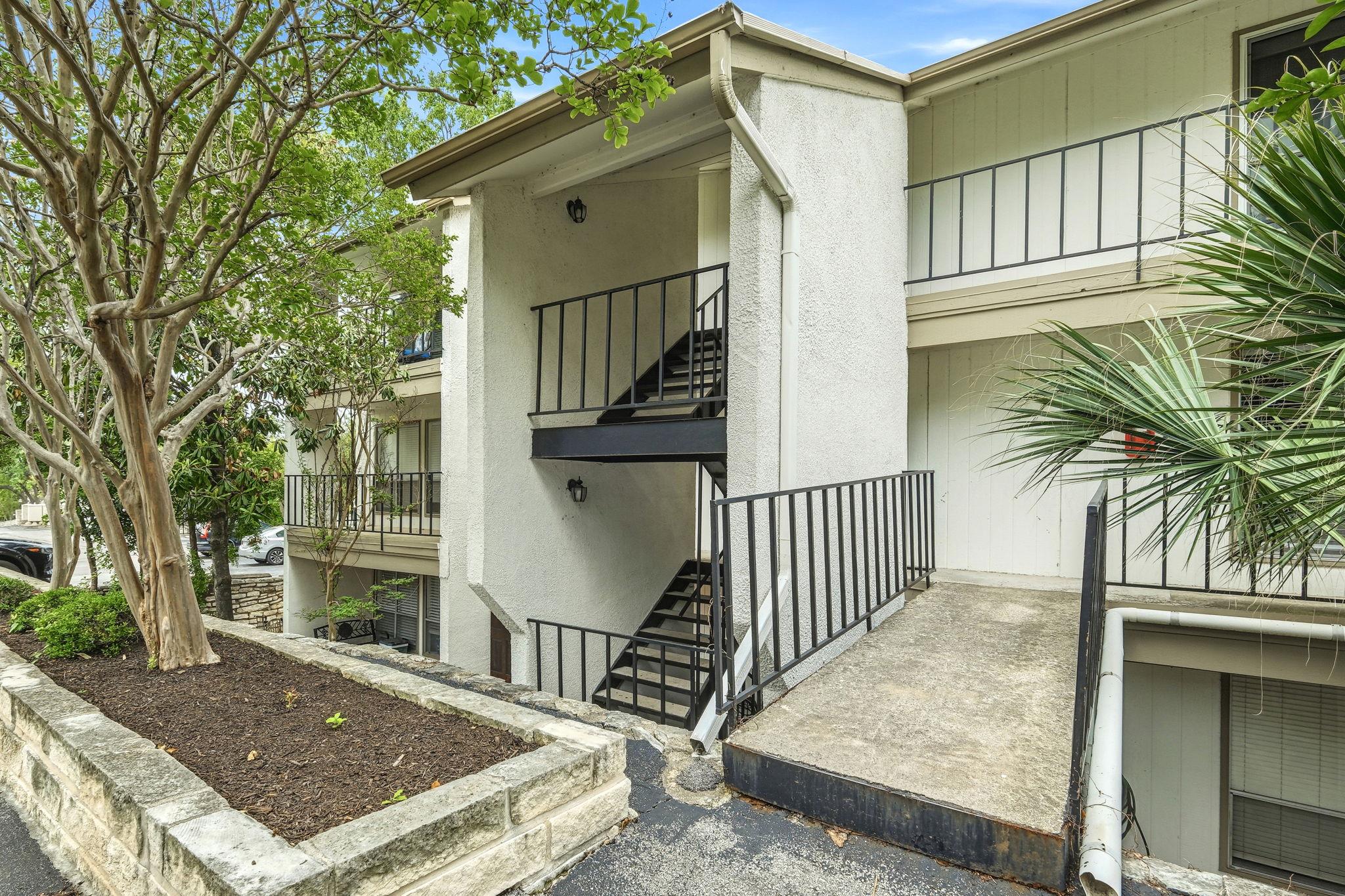 6910 Hart Ln # 912, Austin, TX 78731