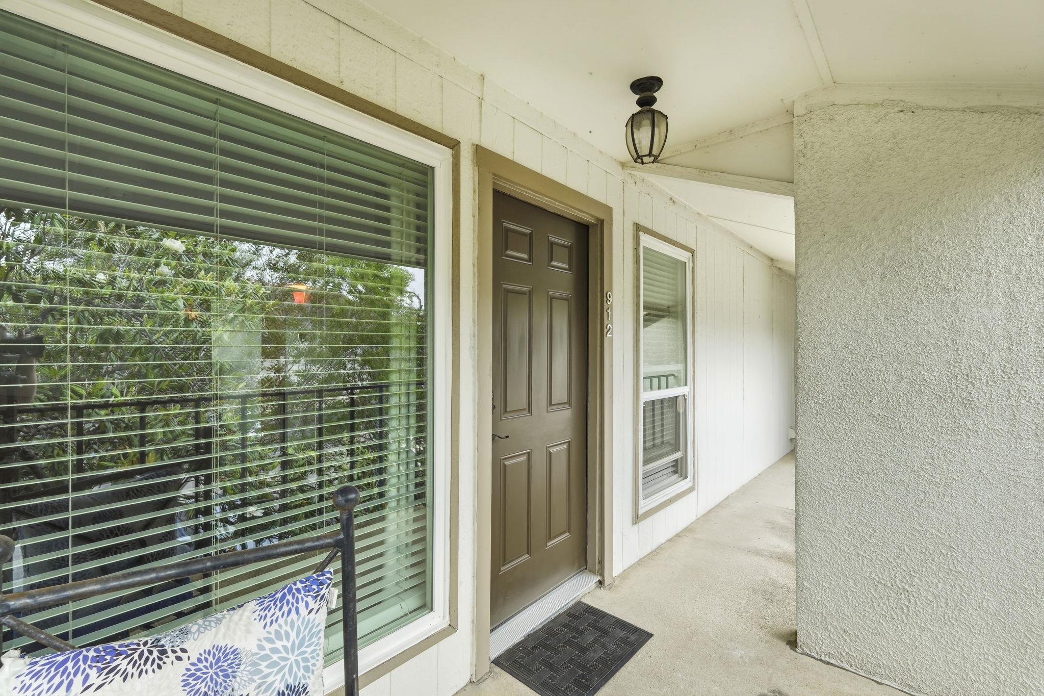 6910 Hart Ln # 912, Austin, TX 78731