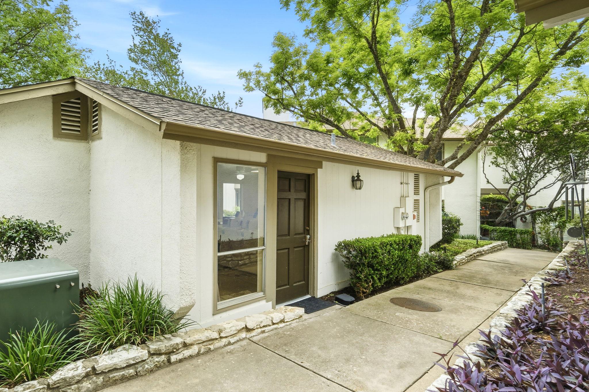 6910 Hart Ln # 912, Austin, TX 78731