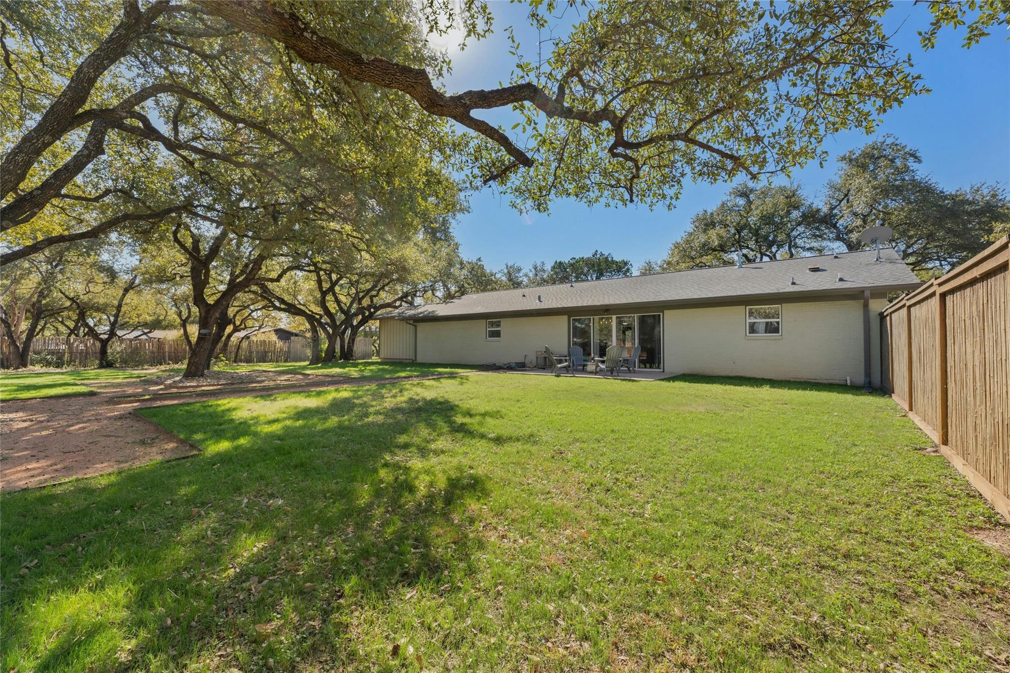 10002 Lake Ridge Dr # Main House, Austin, TX 78733