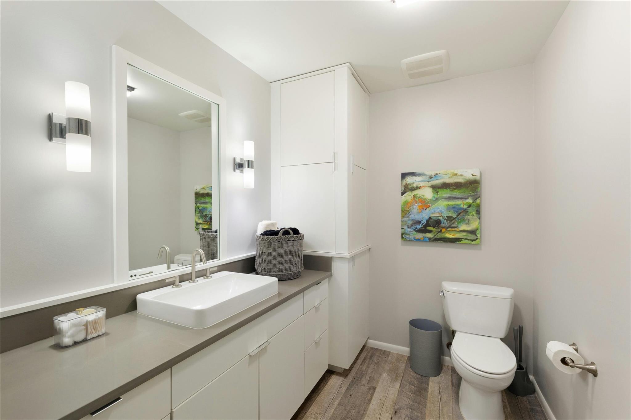 10002 Lake Ridge Dr # Main House, Austin, TX 78733