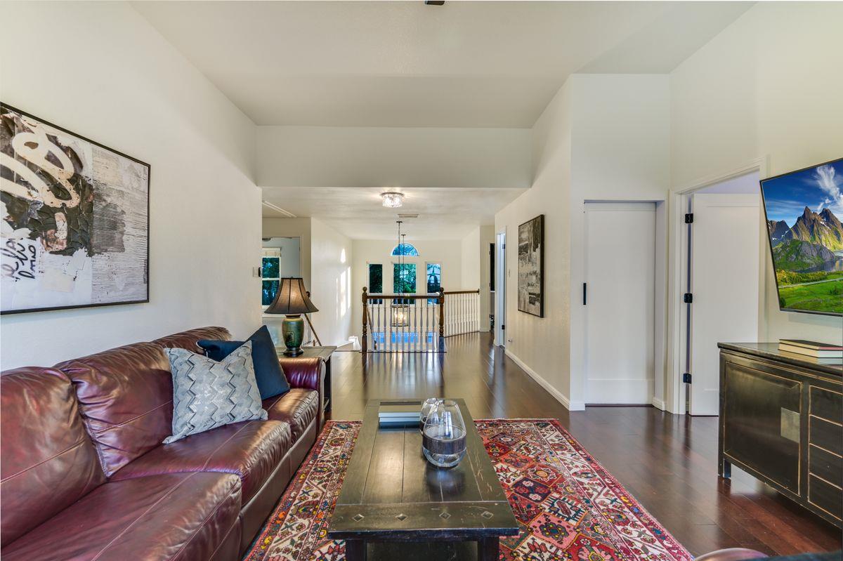 5217 China Garden Dr, Austin, TX 78730