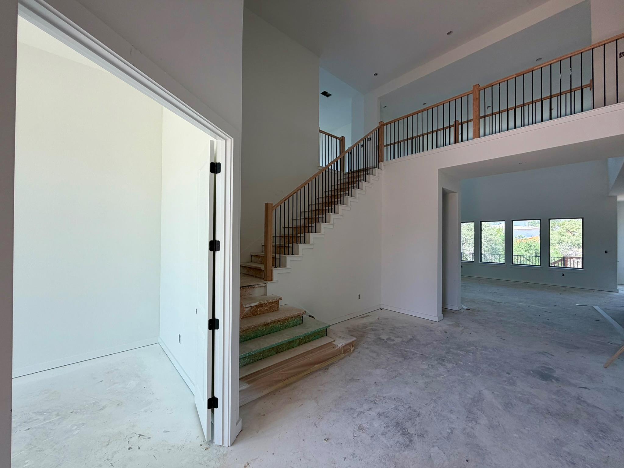 1325 White Daisy Ln, Georgetown, TX 78628