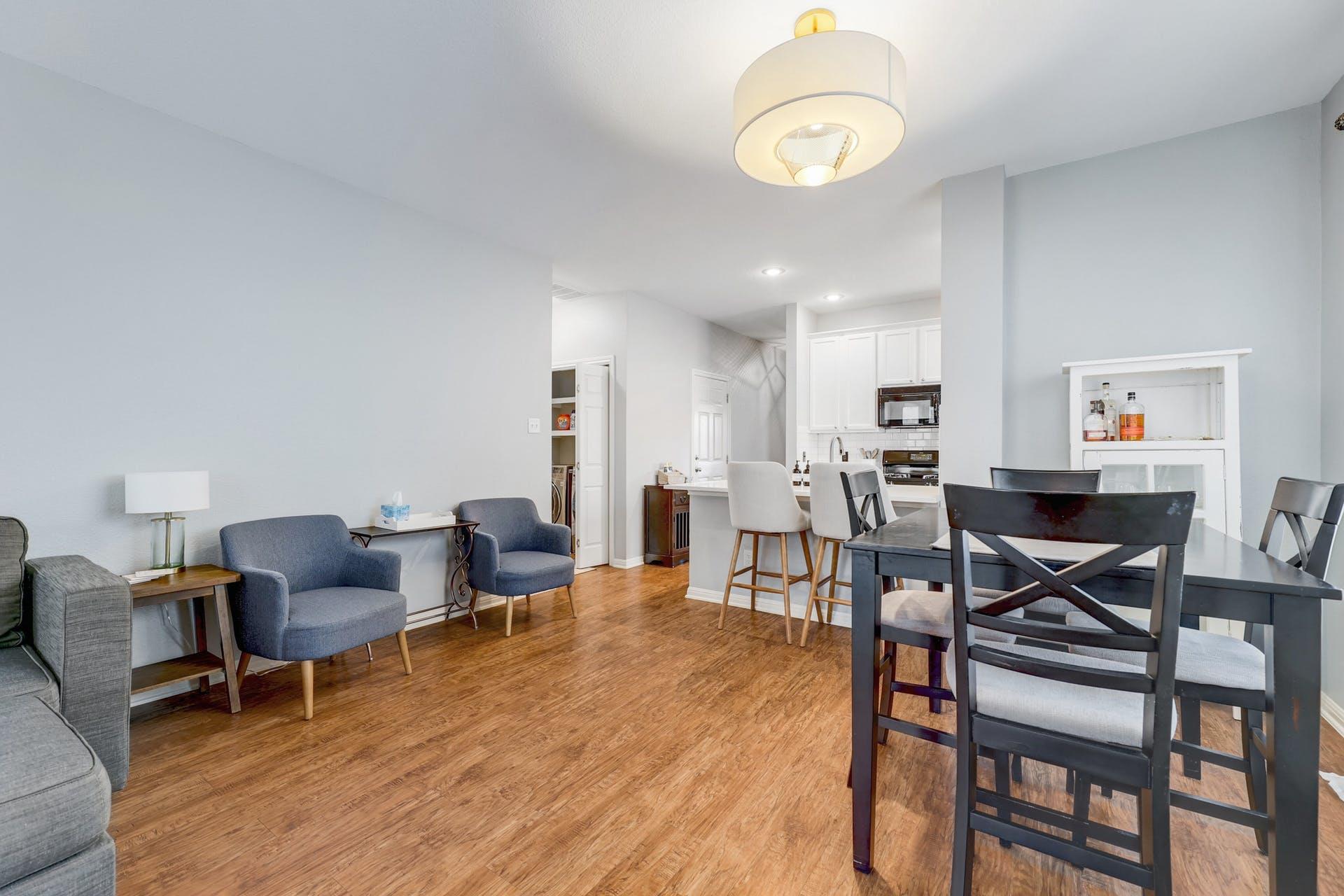411 W St Elmo Rd # 37, Austin, TX 78745