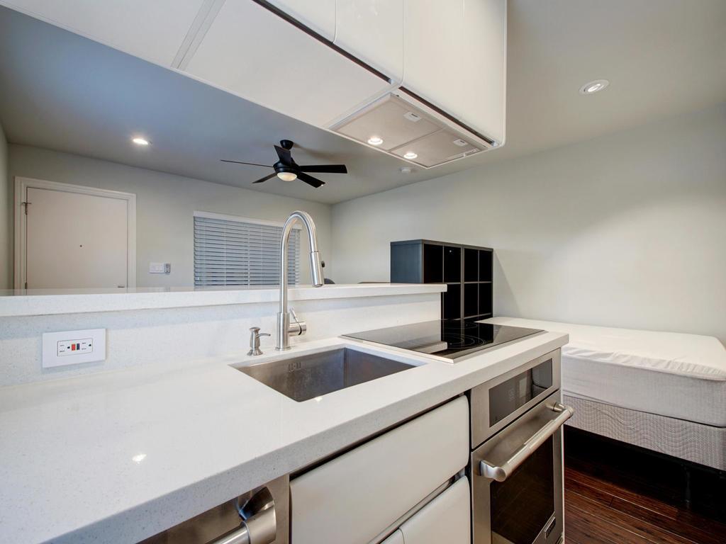 3110 Red River St # 306, Austin, TX 78705