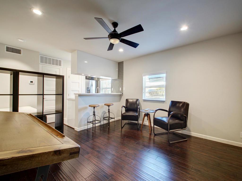 3110 Red River St # 306, Austin, TX 78705
