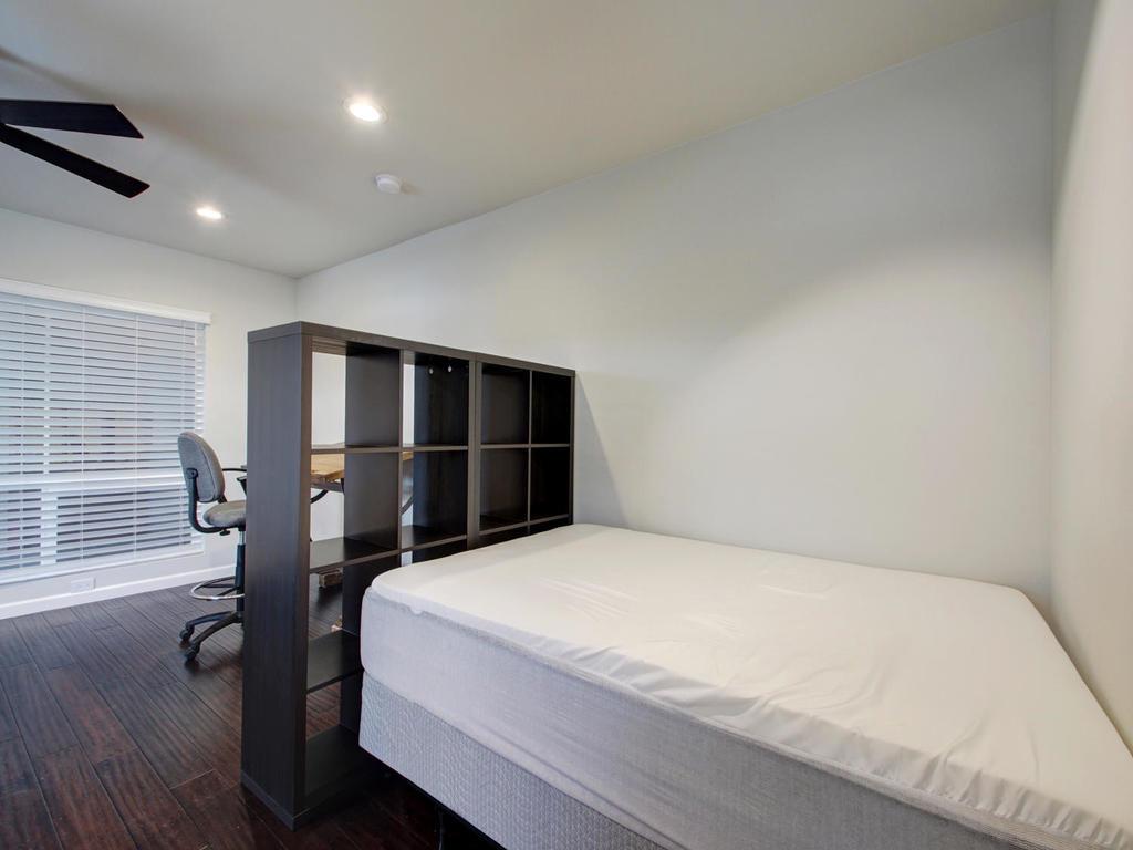 3110 Red River St # 306, Austin, TX 78705
