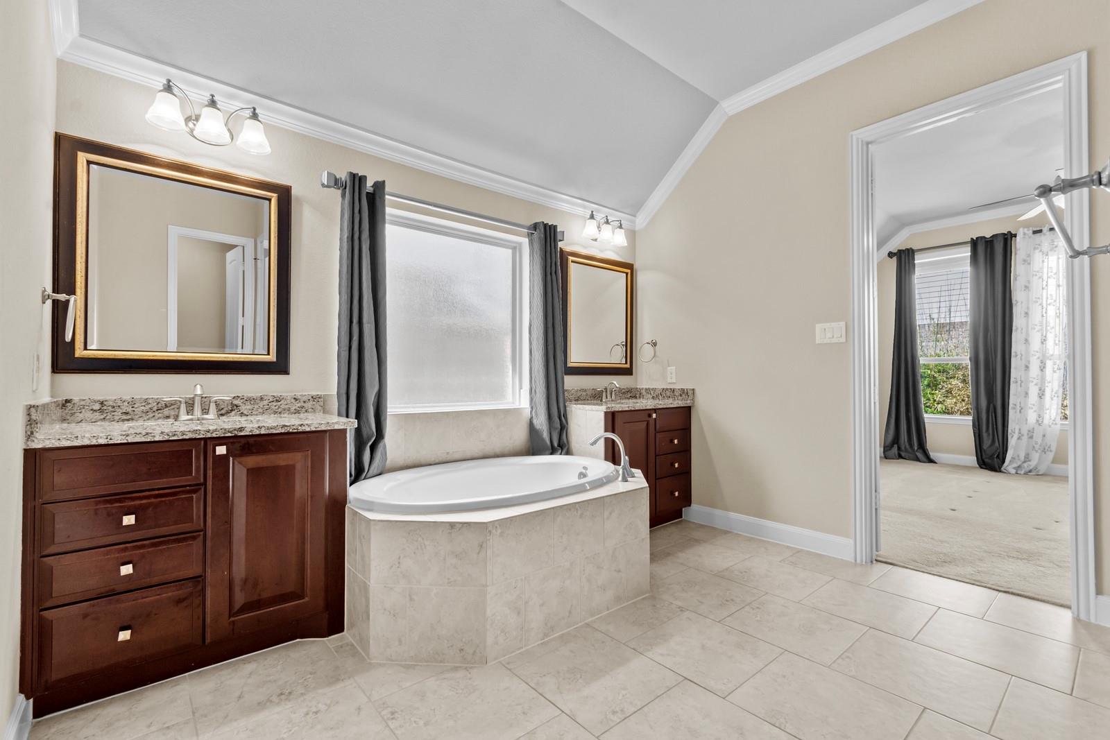 3704 Ashbury Rd, Round Rock, TX 78681