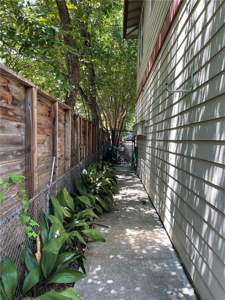703 Josephine St # B, Austin, TX 78704