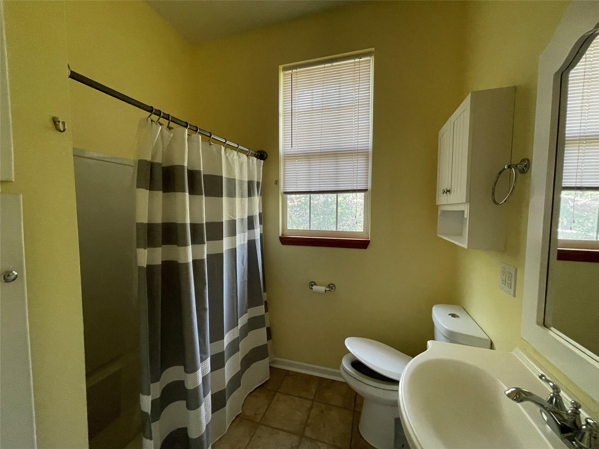 703 Josephine St # B, Austin, TX 78704
