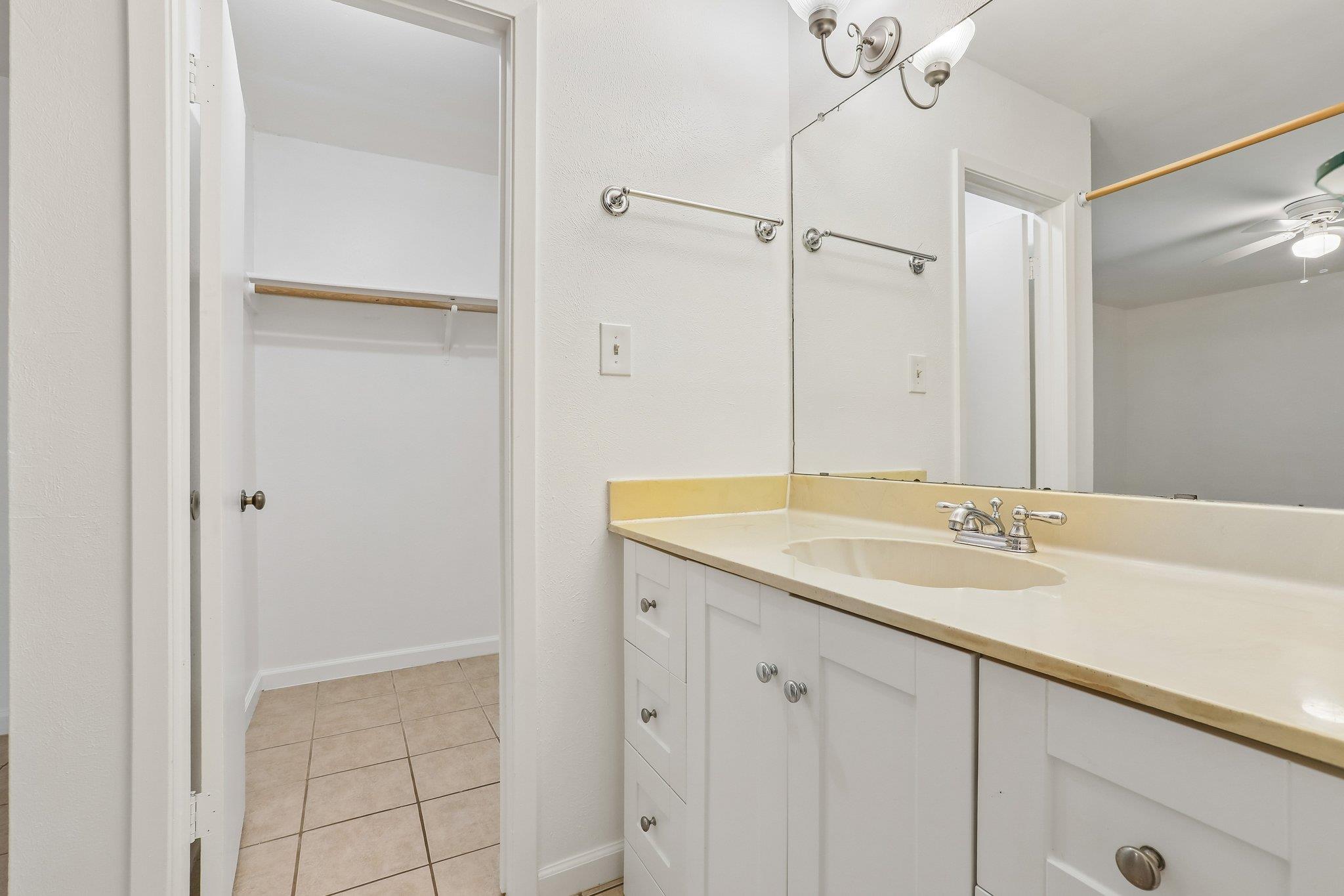 804 Spring Tree St, Round Rock, TX 78681