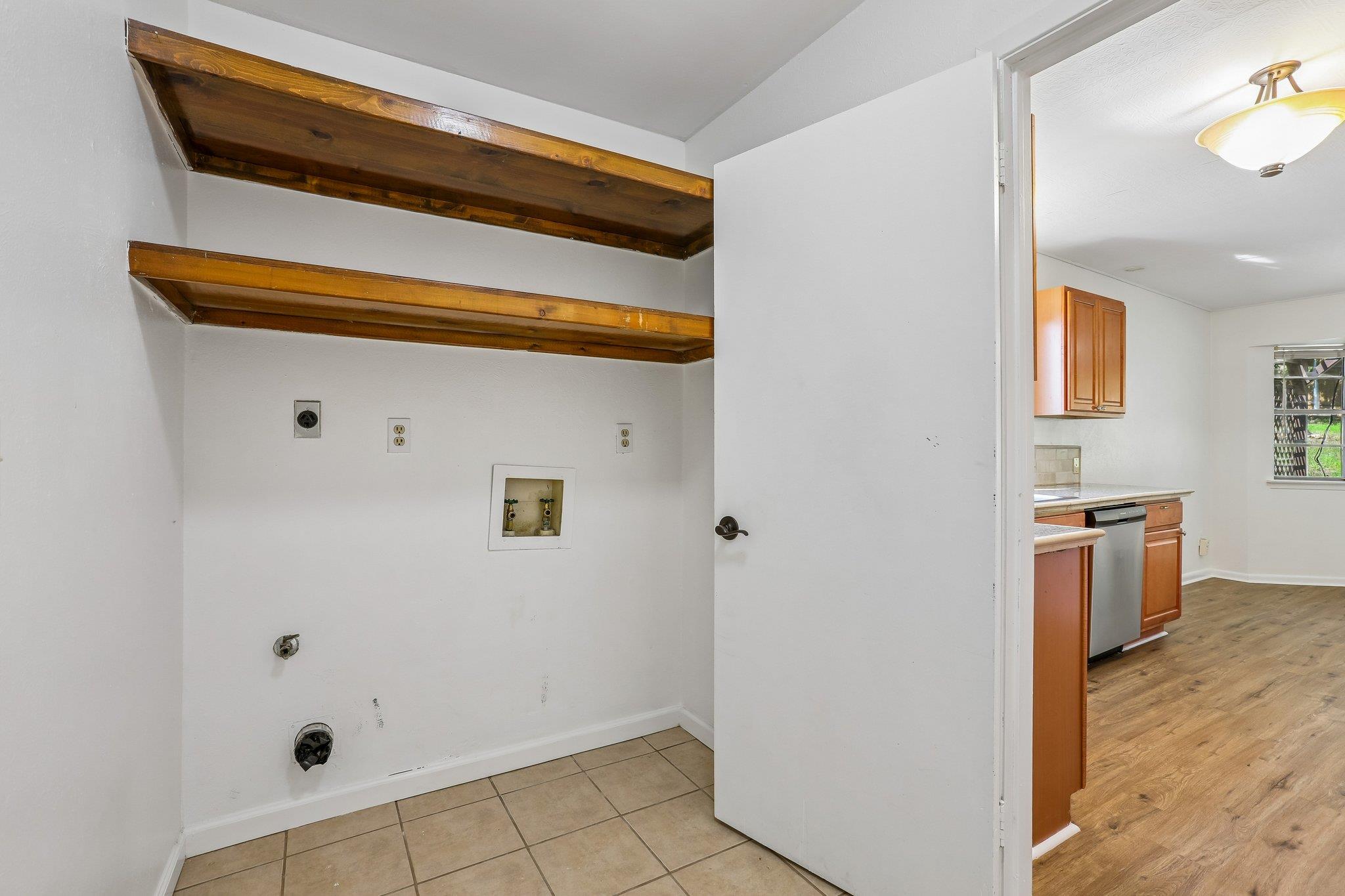 804 Spring Tree St, Round Rock, TX 78681