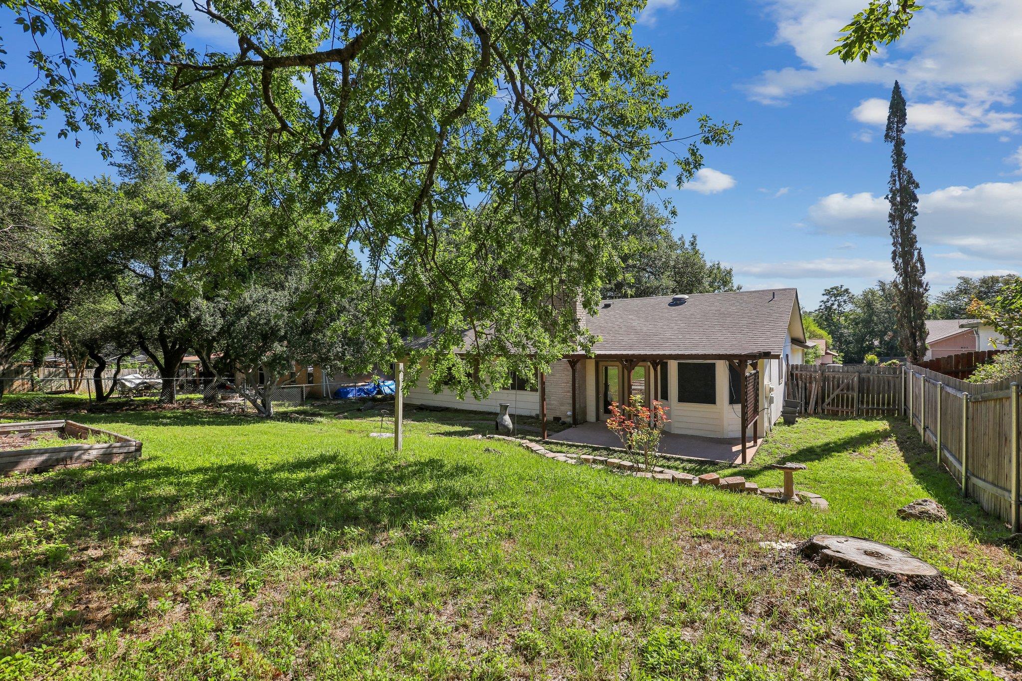 804 Spring Tree St, Round Rock, TX 78681