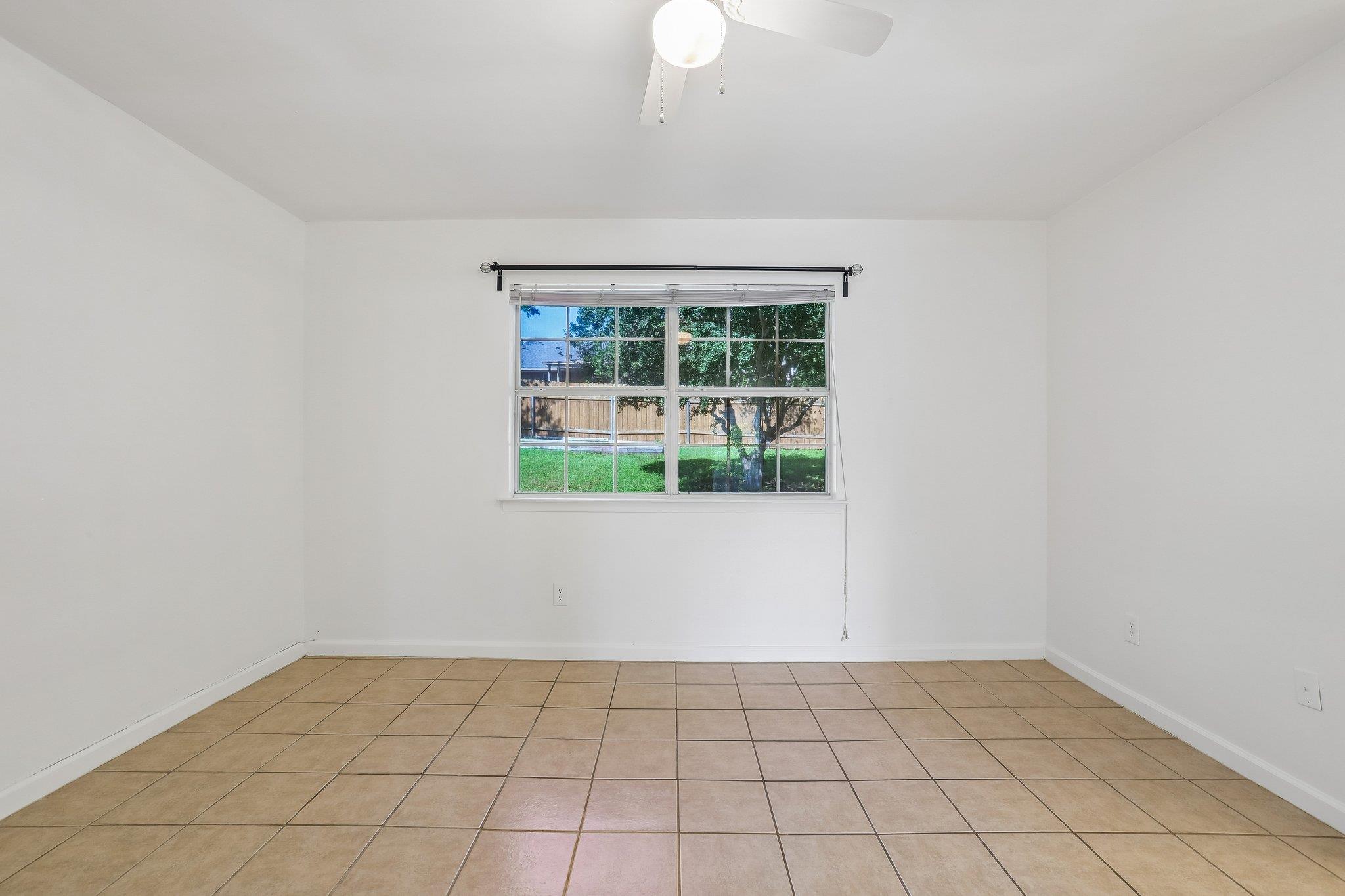 804 Spring Tree St, Round Rock, TX 78681
