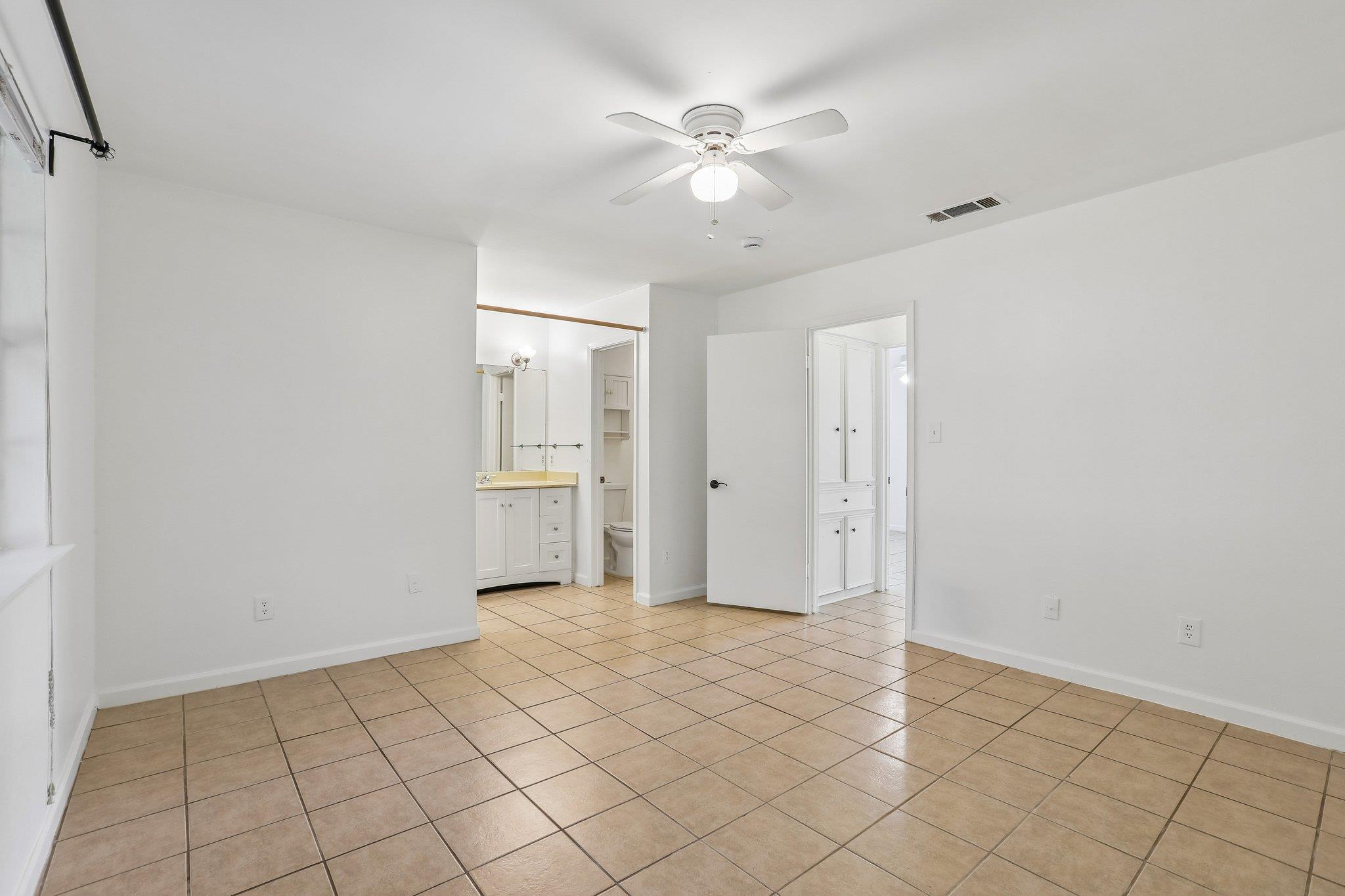 804 Spring Tree St, Round Rock, TX 78681