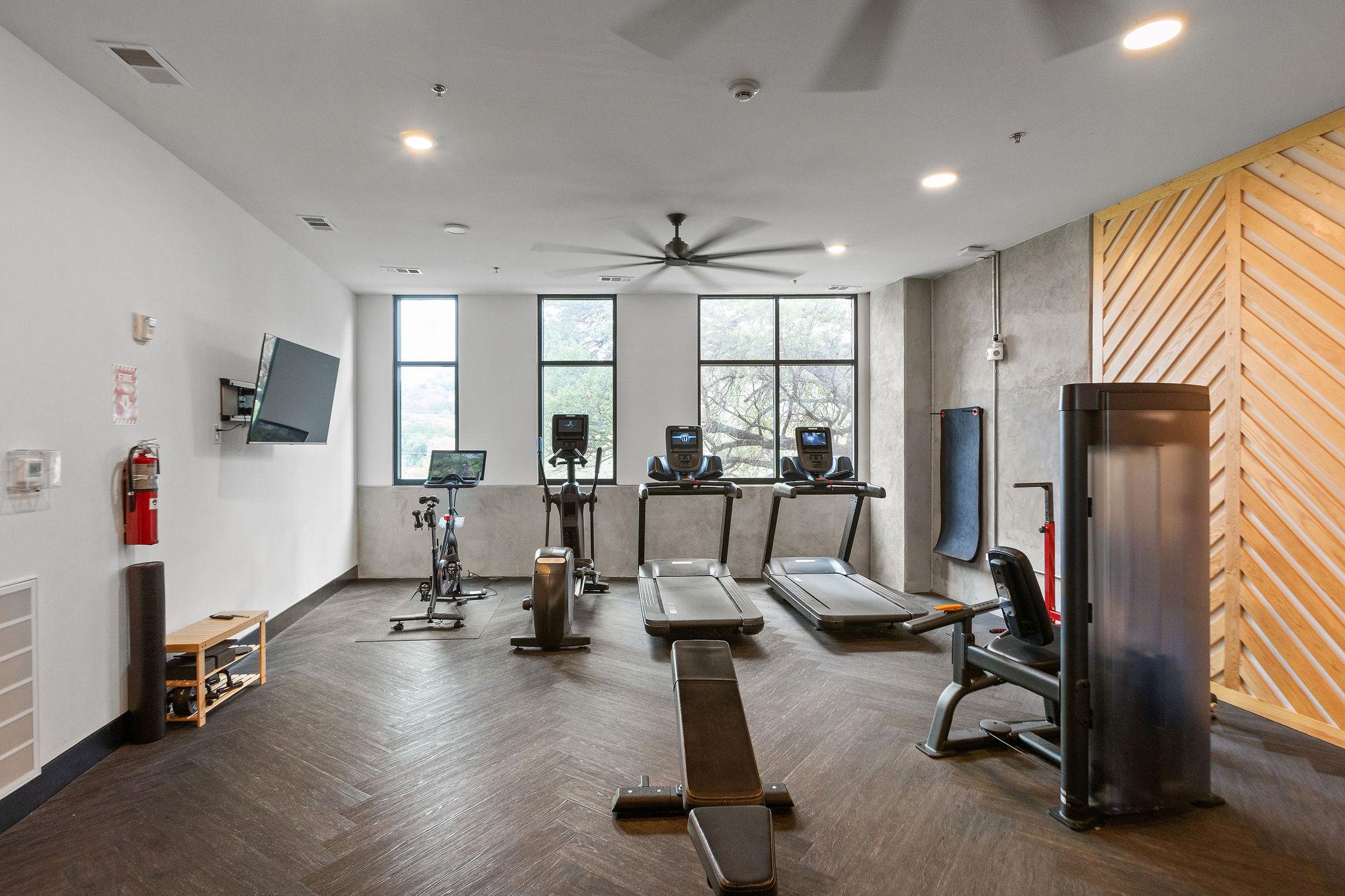 2500 Longview St # 202, Austin, TX 78705