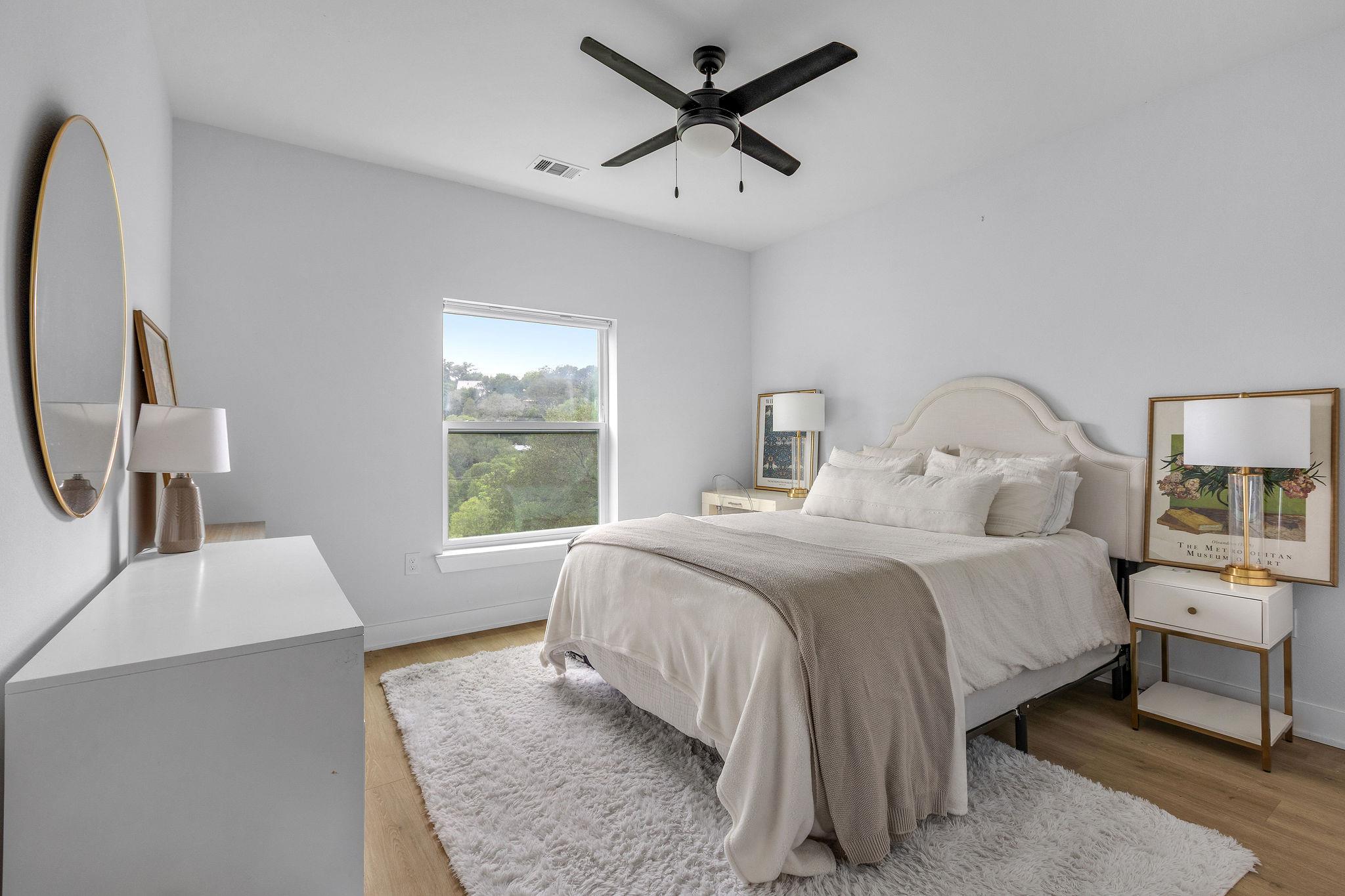 2500 Longview St # 202, Austin, TX 78705