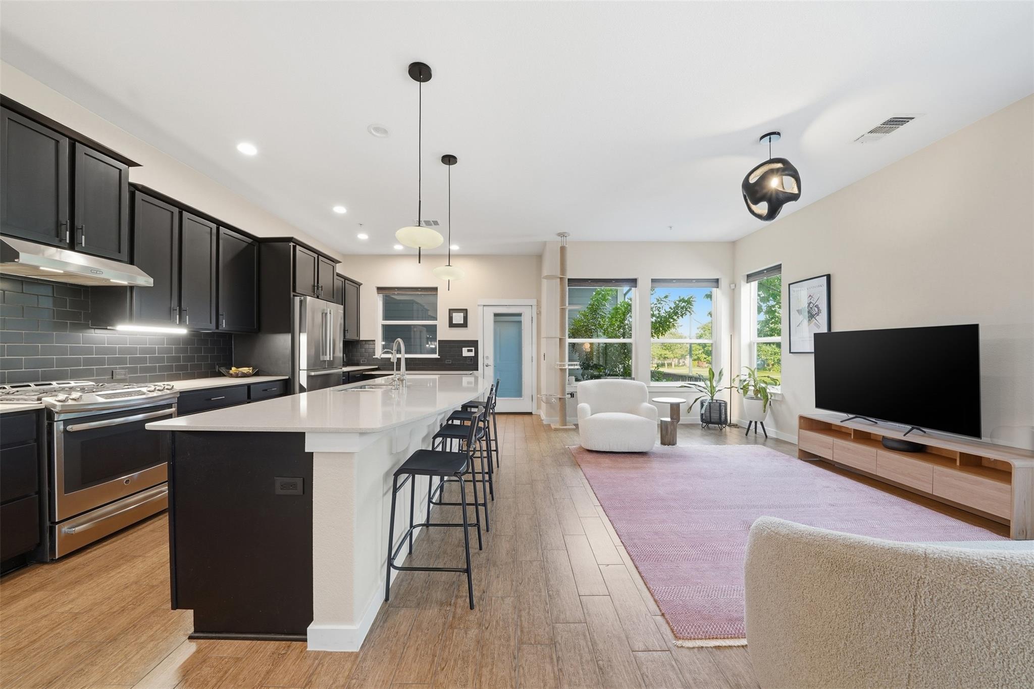 3901 Vaughan St, Austin, TX 78723