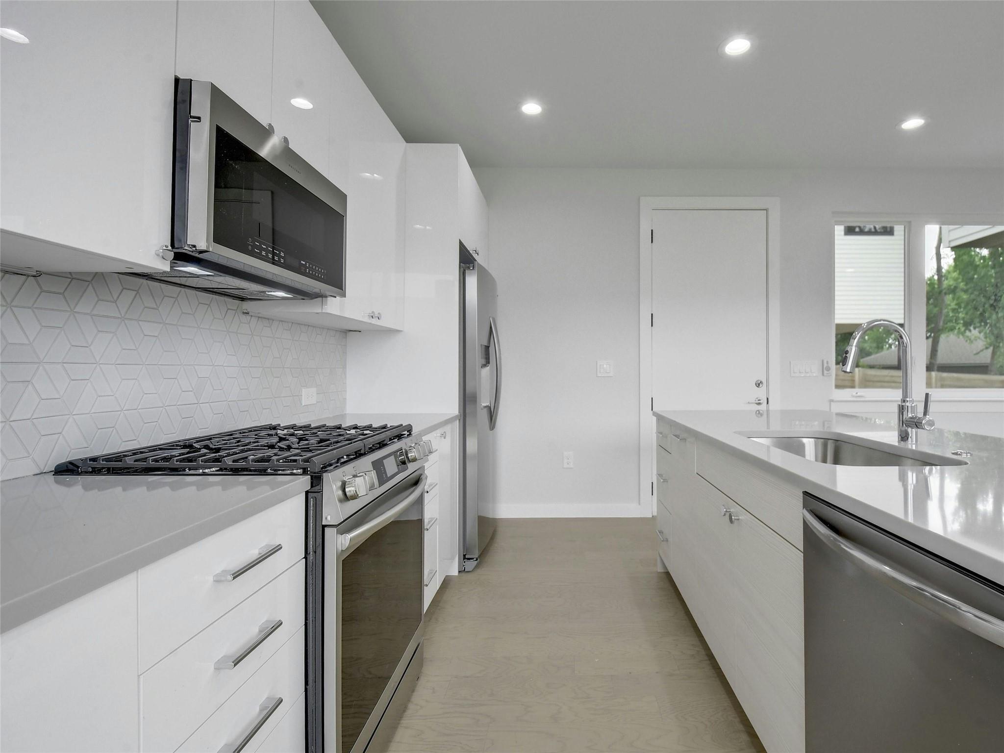 313 Blackson Ave # B, Austin, TX 78752