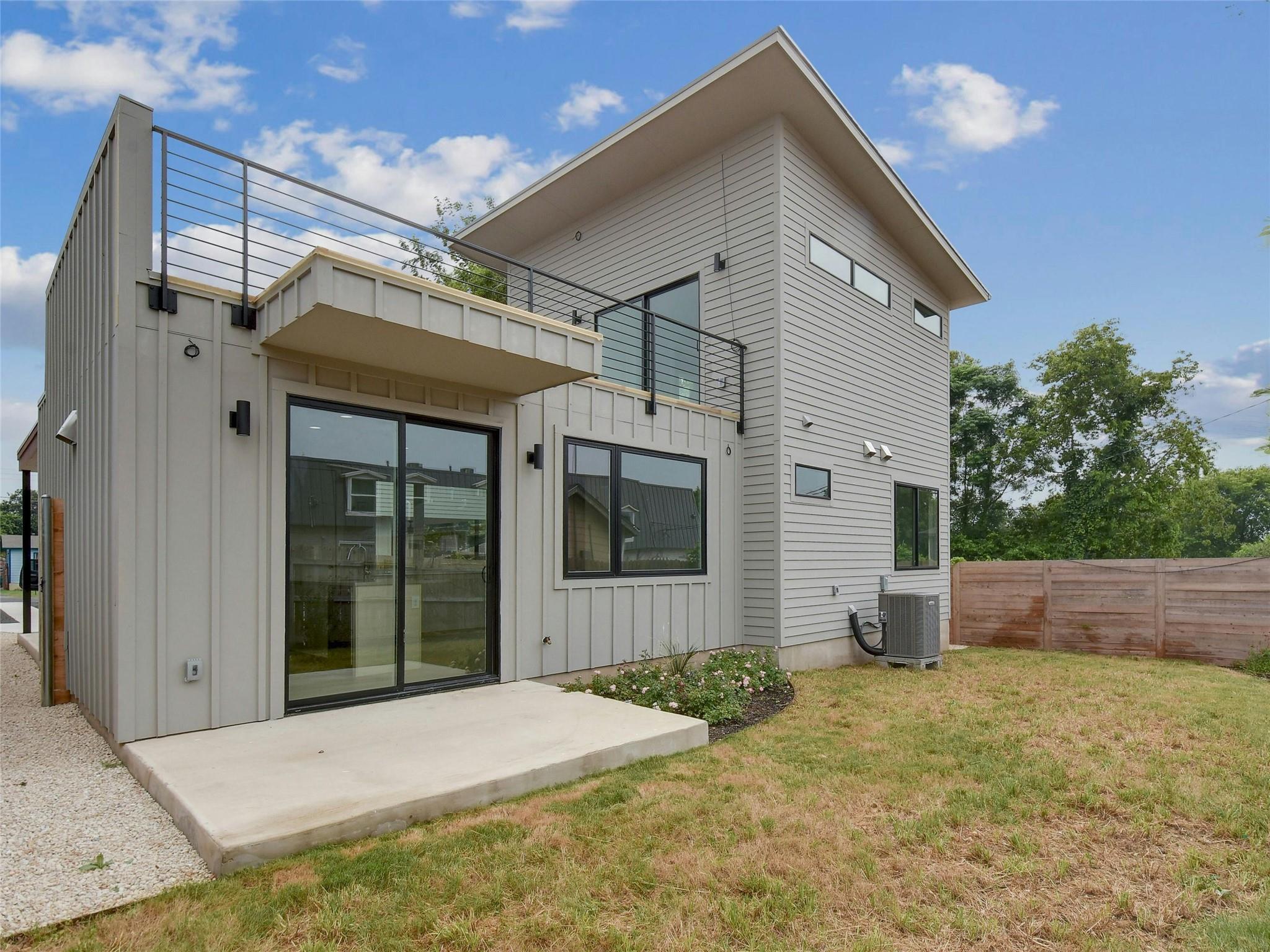 313 Blackson Ave # B, Austin, TX 78752
