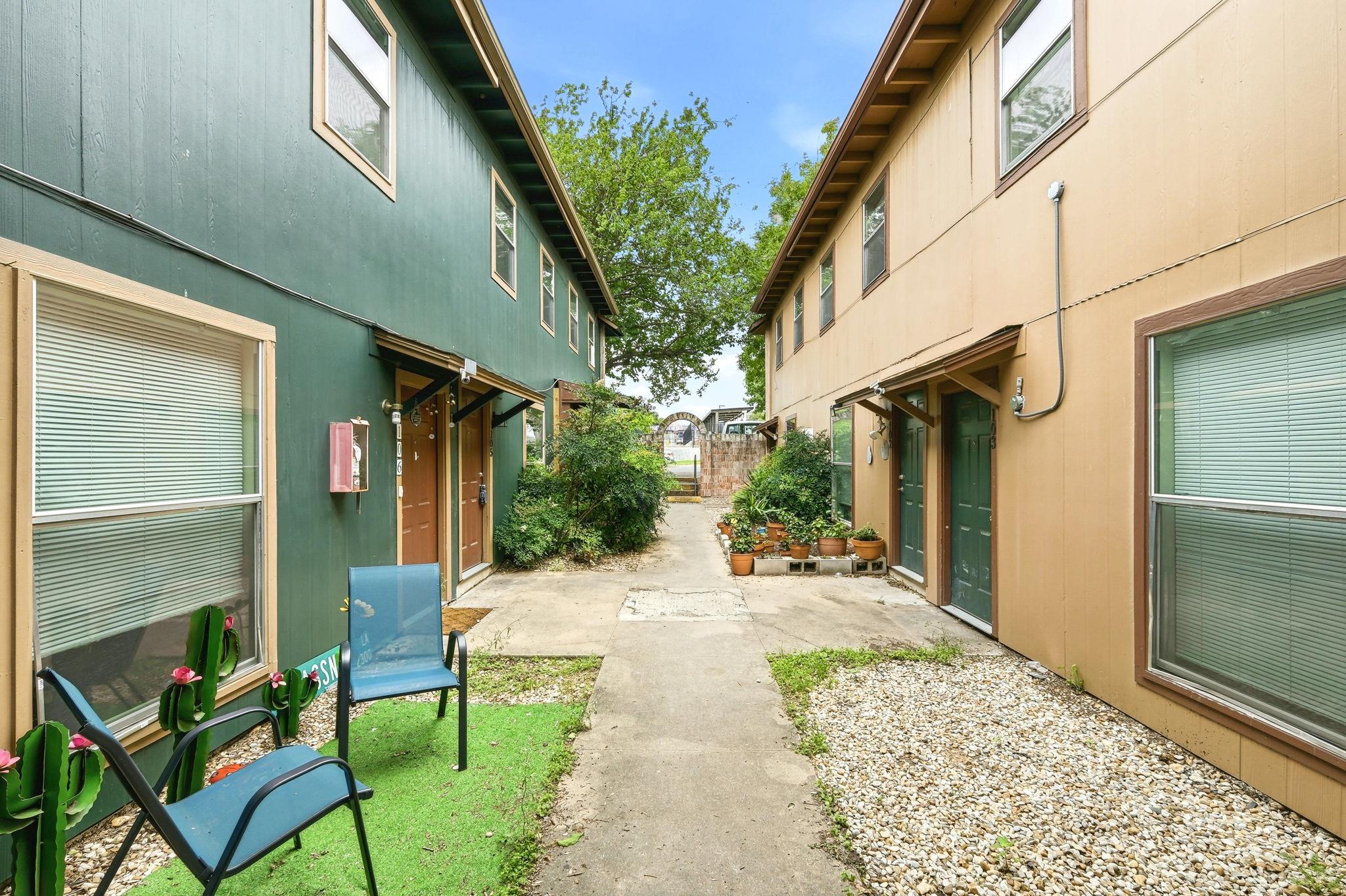 2319 Greenfield Pkwy # 105, Austin, TX 78741