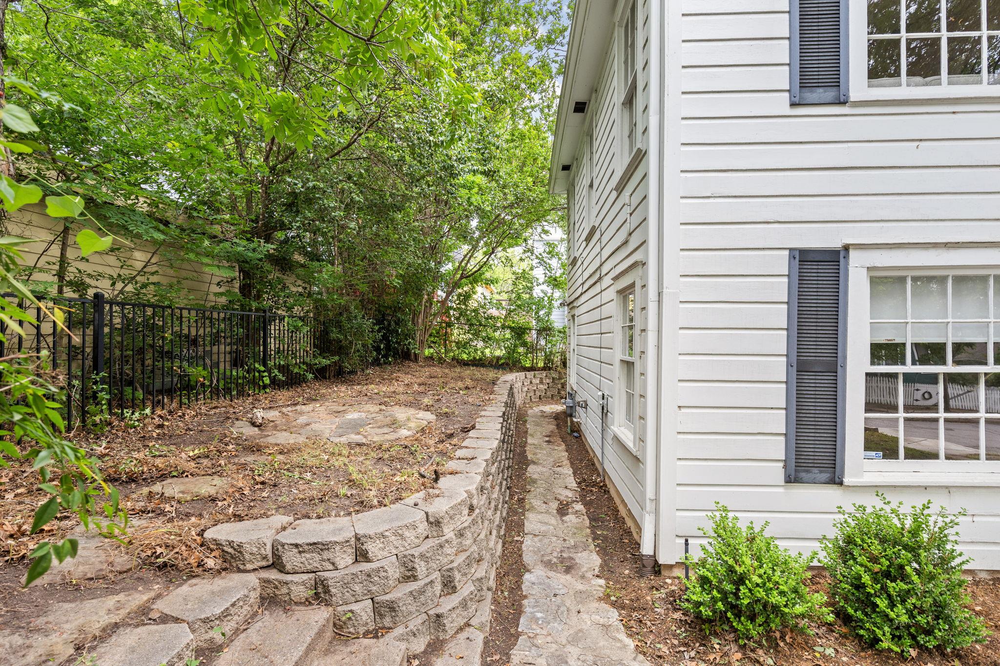 2917 Pearl St # A2, Austin, TX 78705