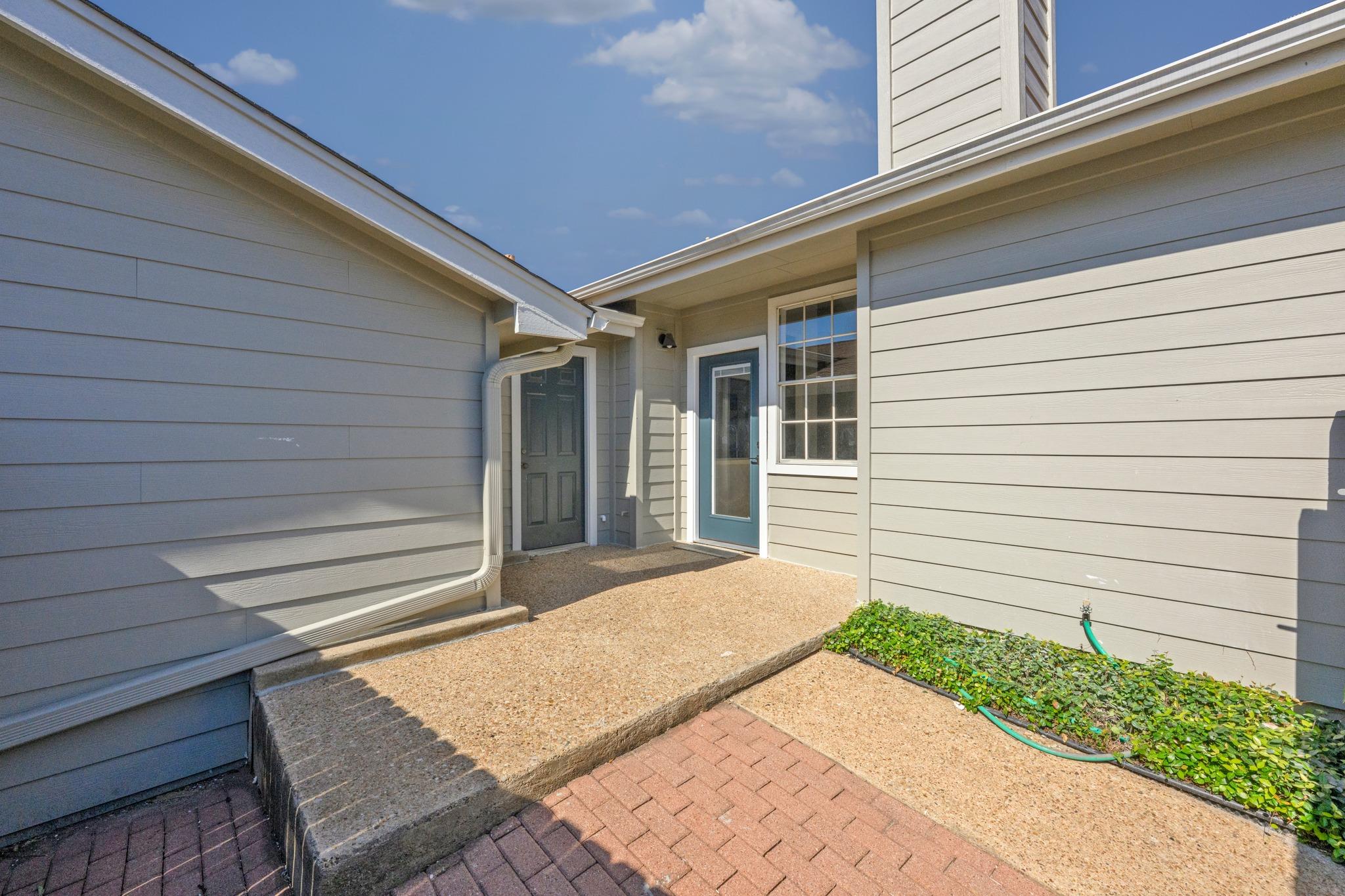 6501 Brush Country Rd # 120, Austin, TX 78749