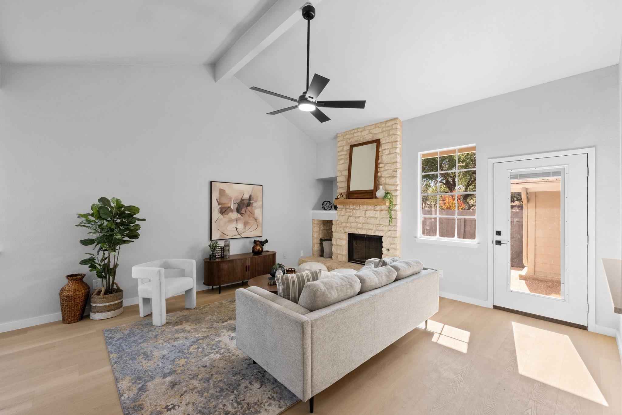 6501 Brush Country Rd # 120, Austin, TX 78749