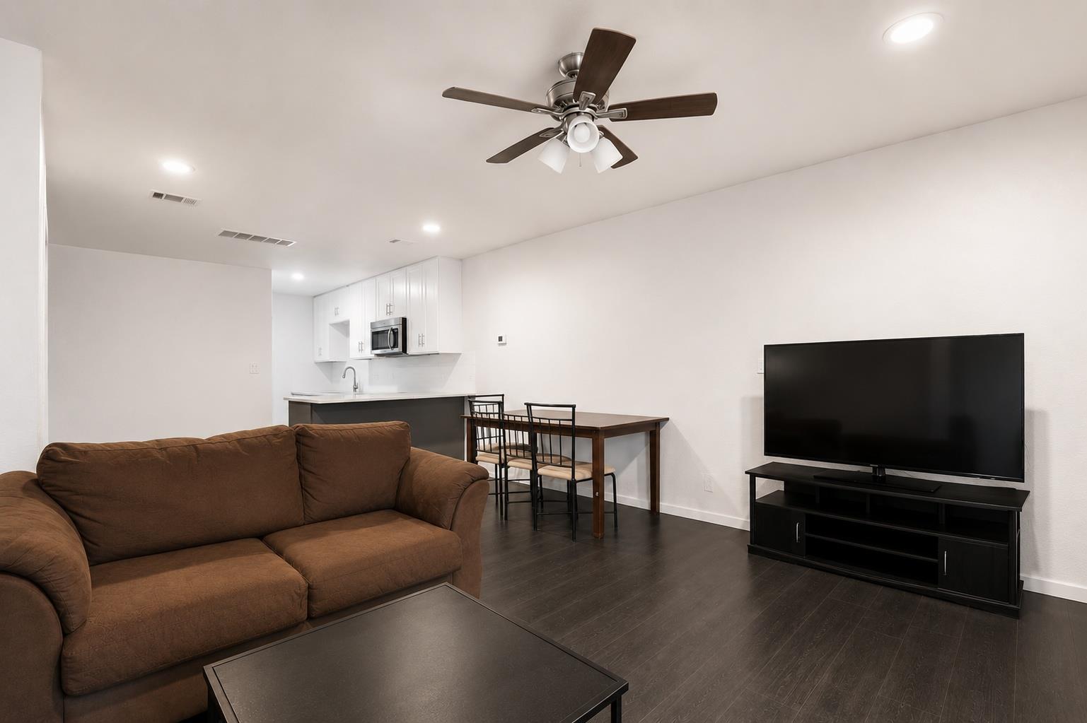 3814 Southway Dr # B, Austin, TX 78704