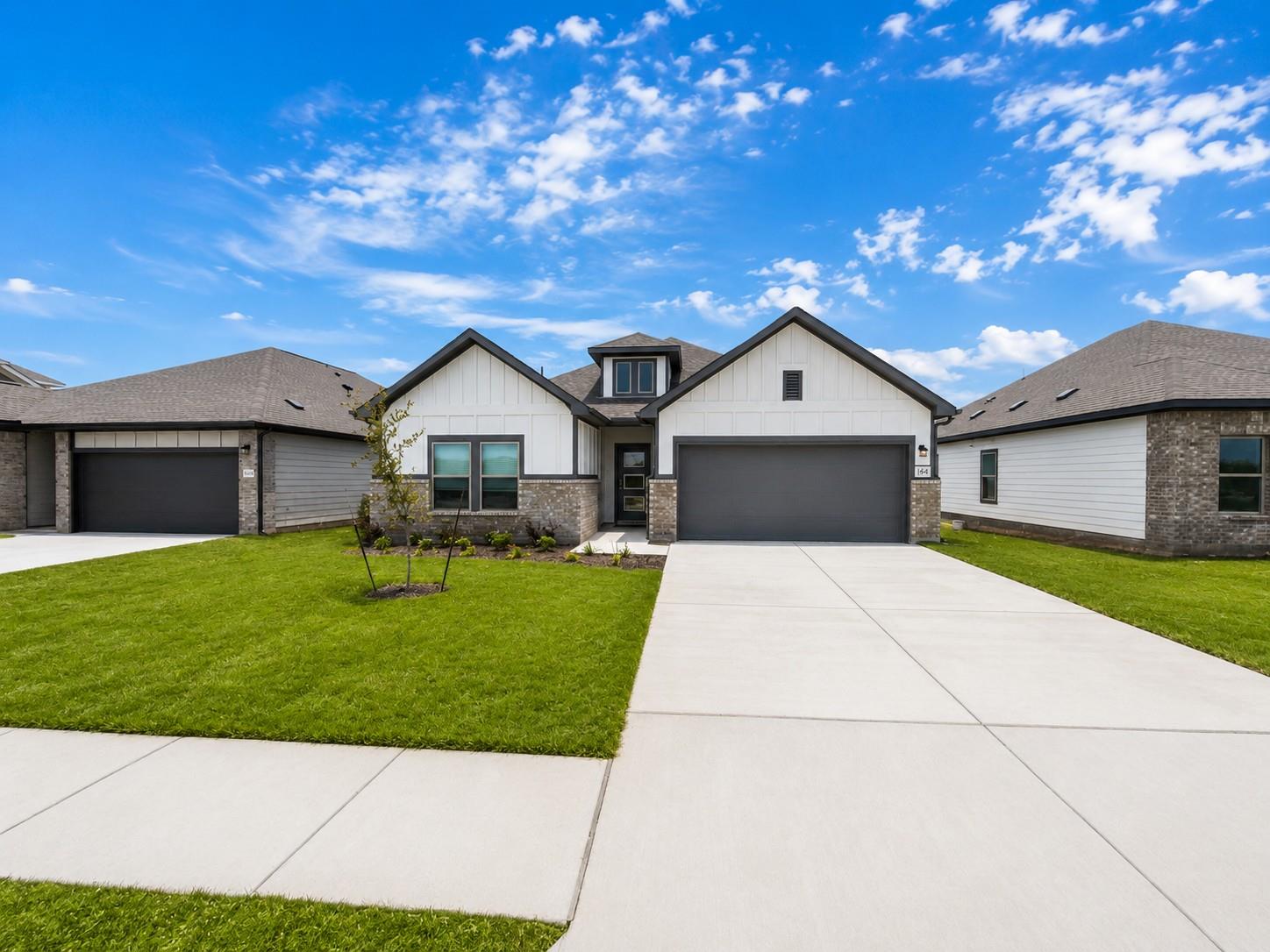 164 Wind Hill, Jarrell, TX 76537