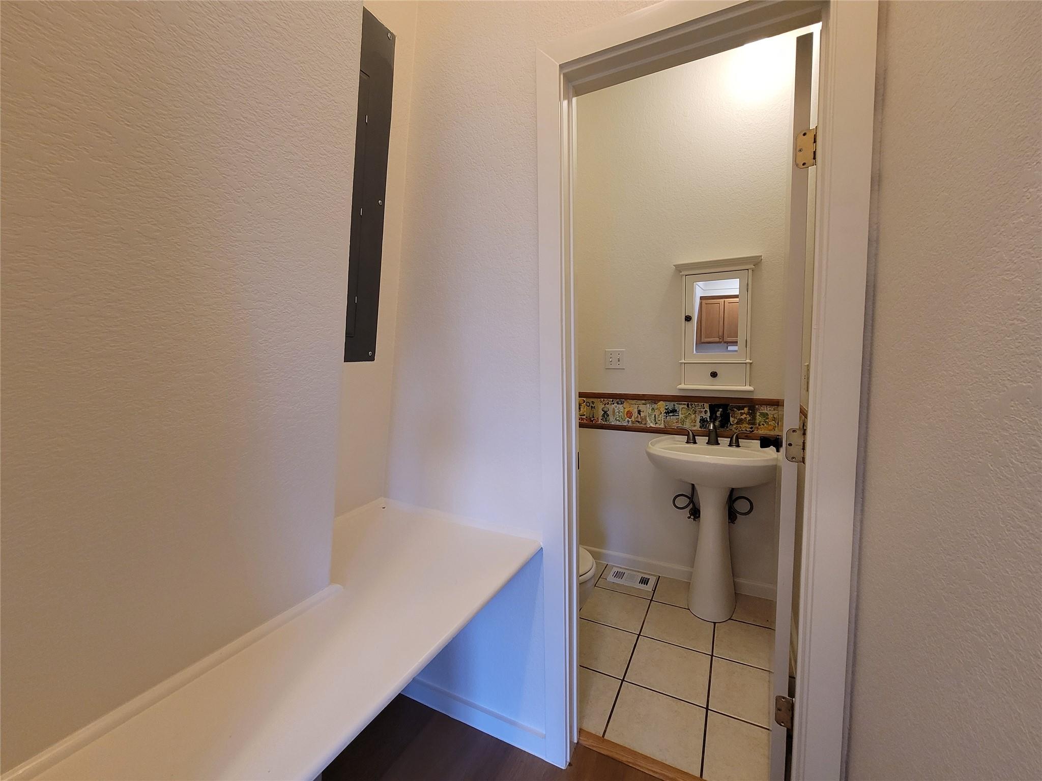 281 Earl Callahan Rd # A, Cedar Creek, TX 78612