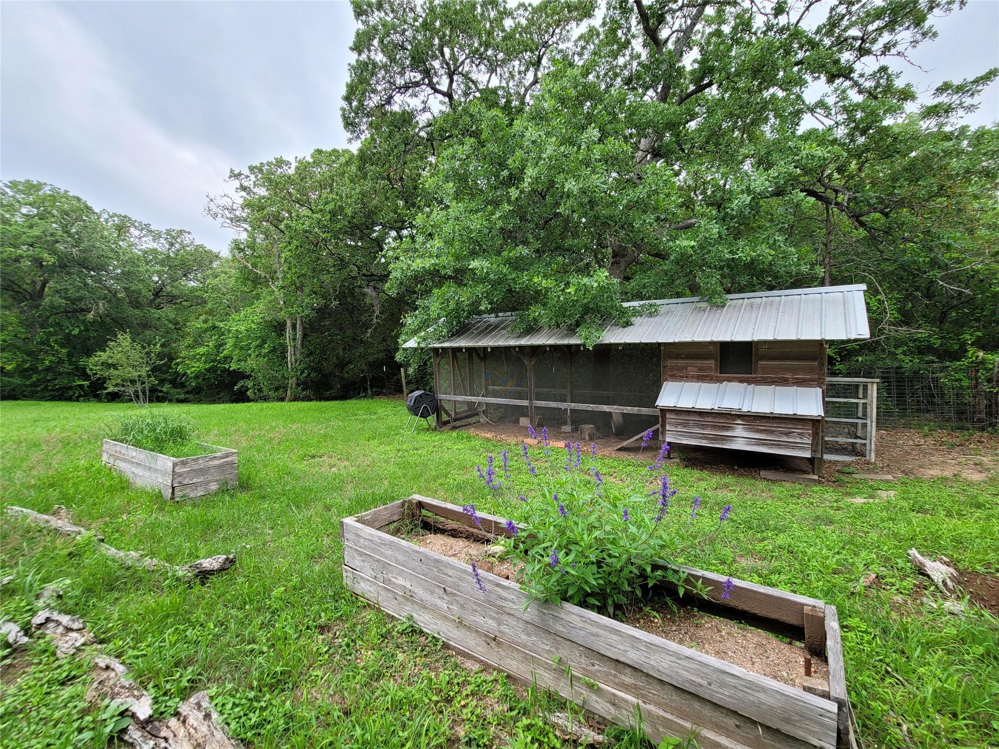 281 Earl Callahan Rd # A, Cedar Creek, TX 78612