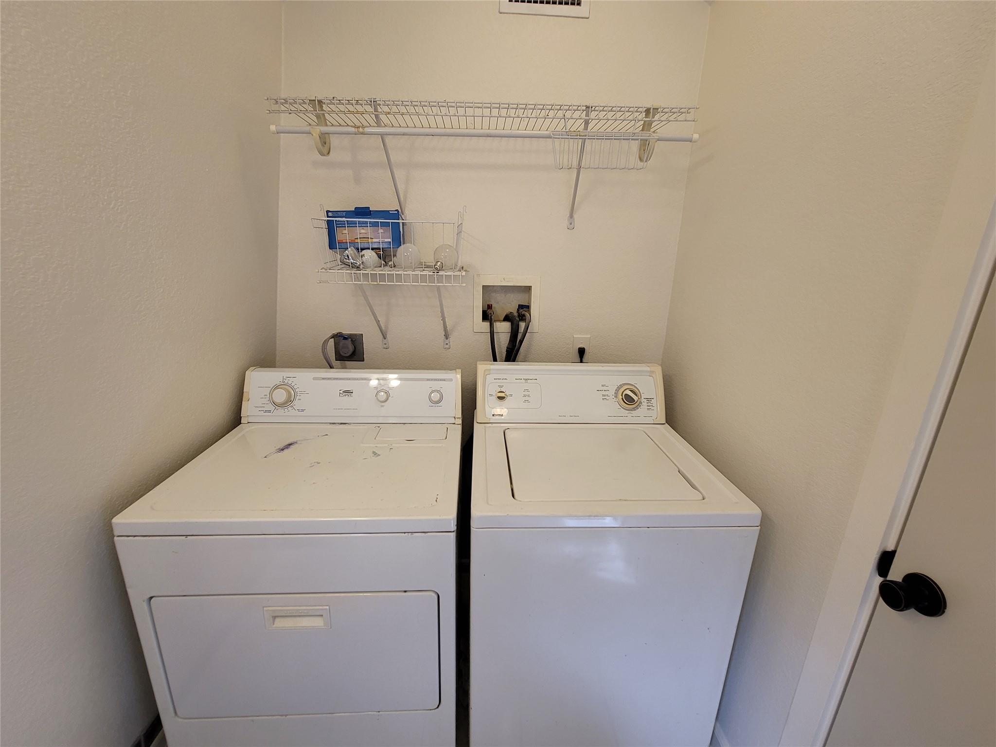 281 Earl Callahan Rd # A, Cedar Creek, TX 78612