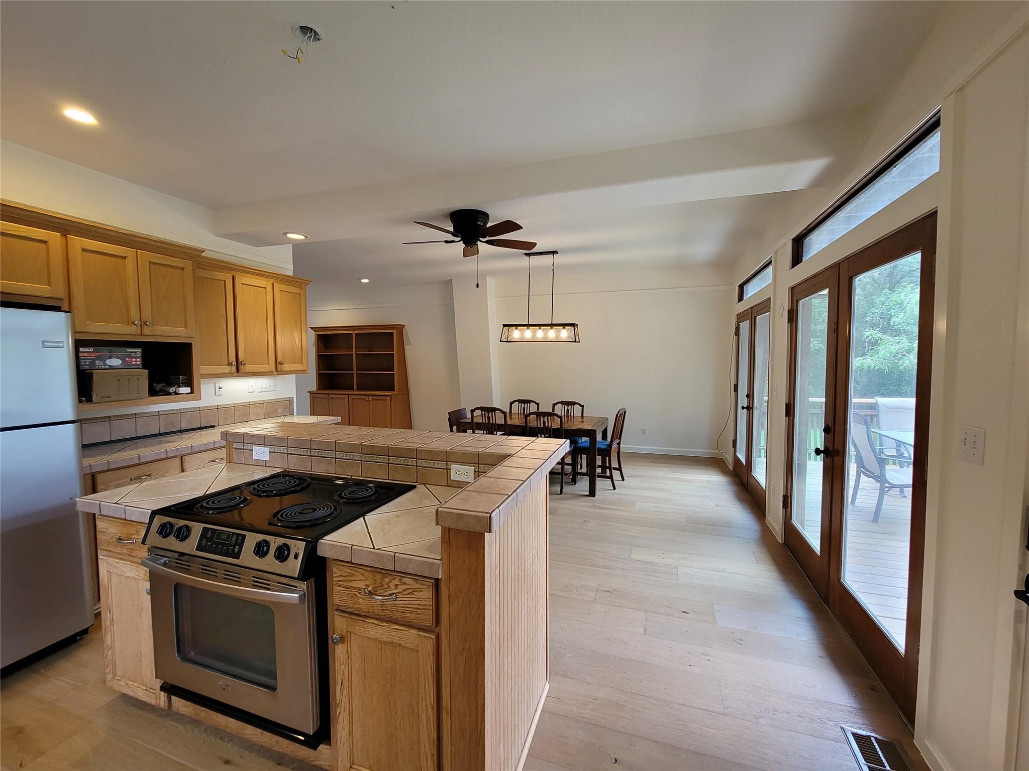 281 Earl Callahan Rd # A, Cedar Creek, TX 78612
