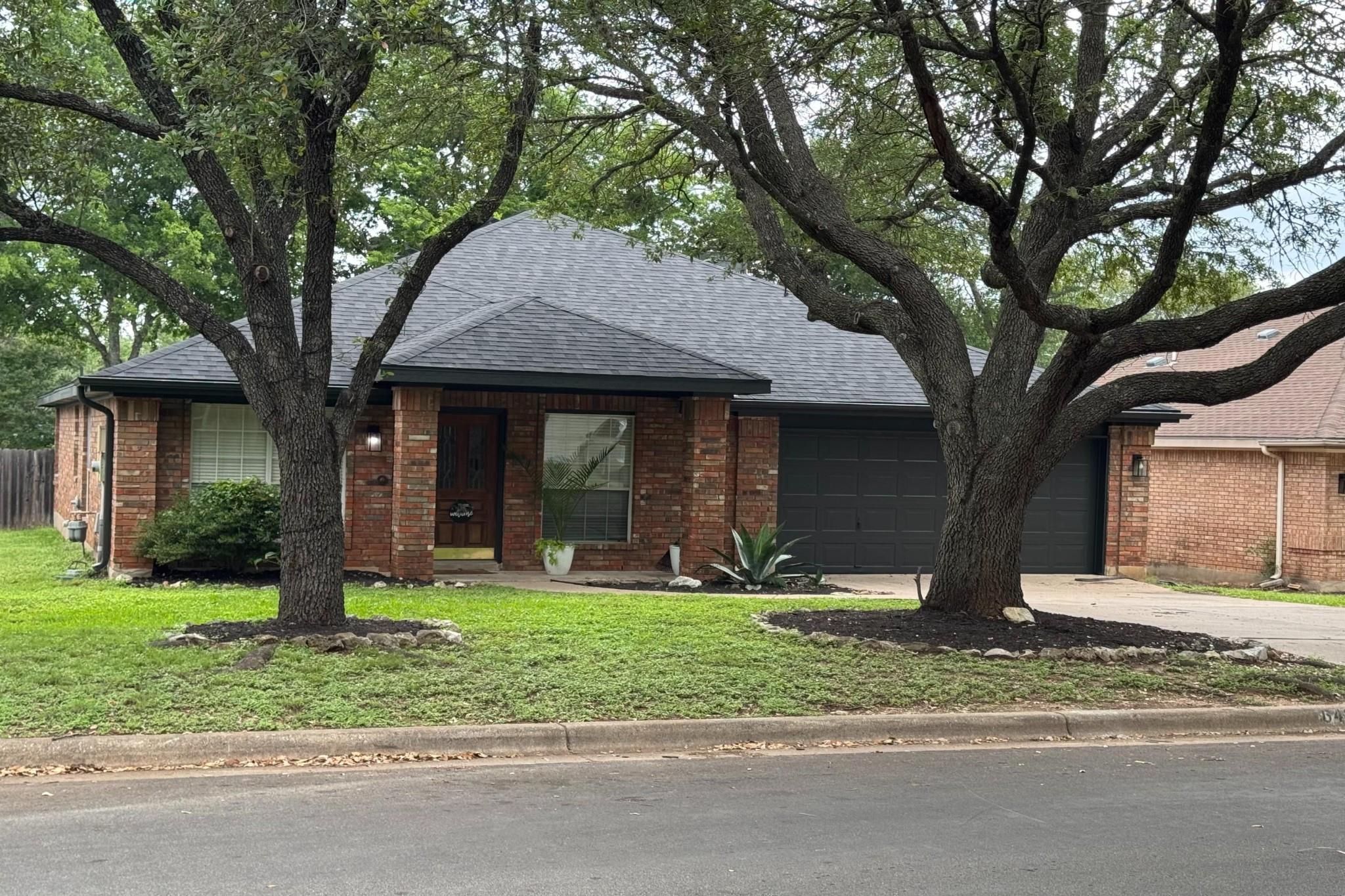 6435 Old Harbor Ln, Austin, TX 78739