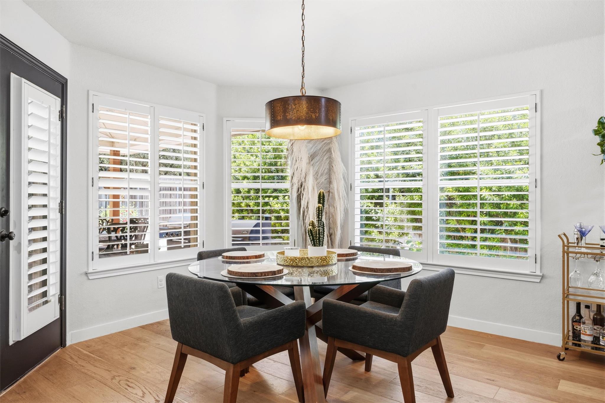 6921 Beatty Dr, Austin, TX 78749
