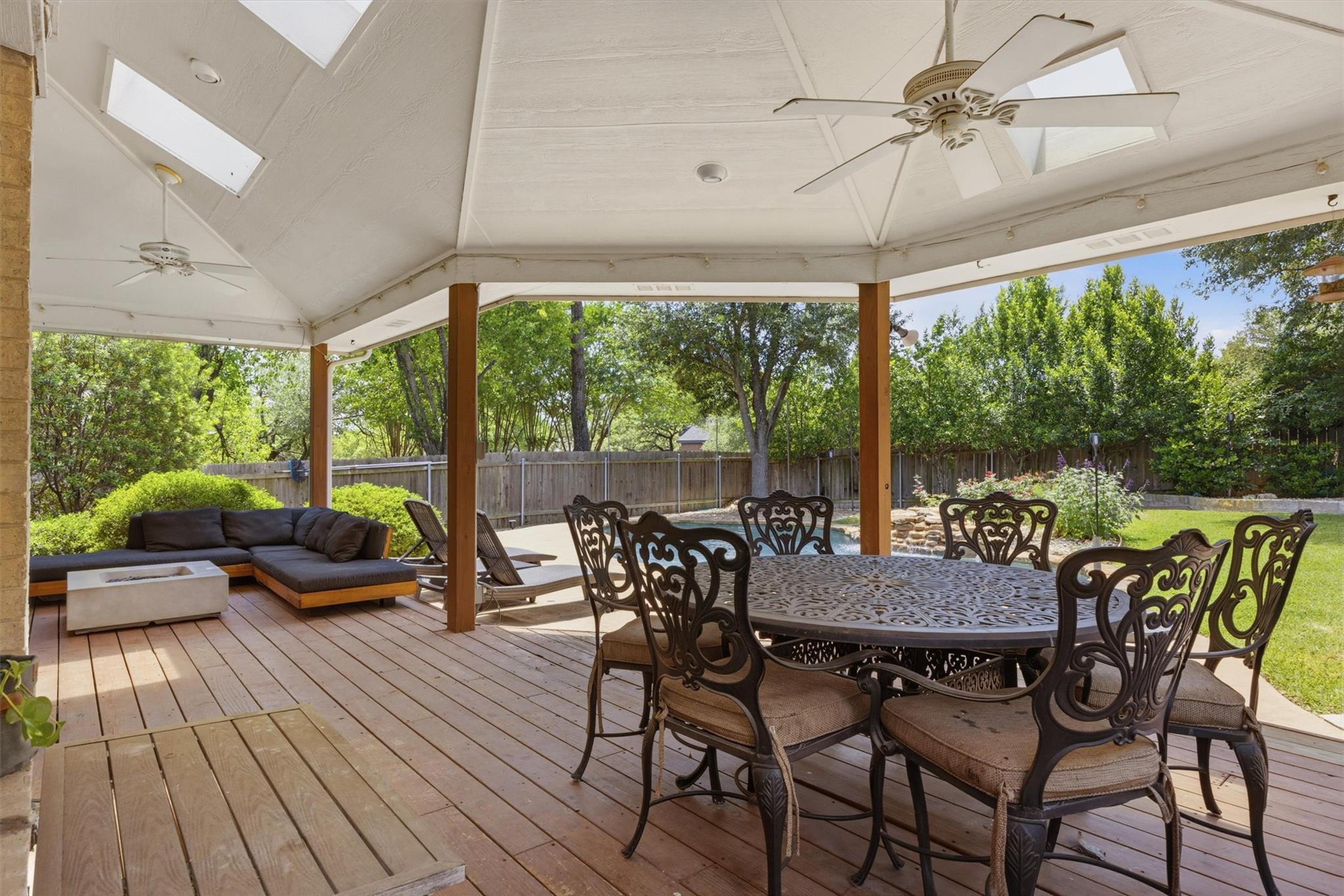 6921 Beatty Dr, Austin, TX 78749