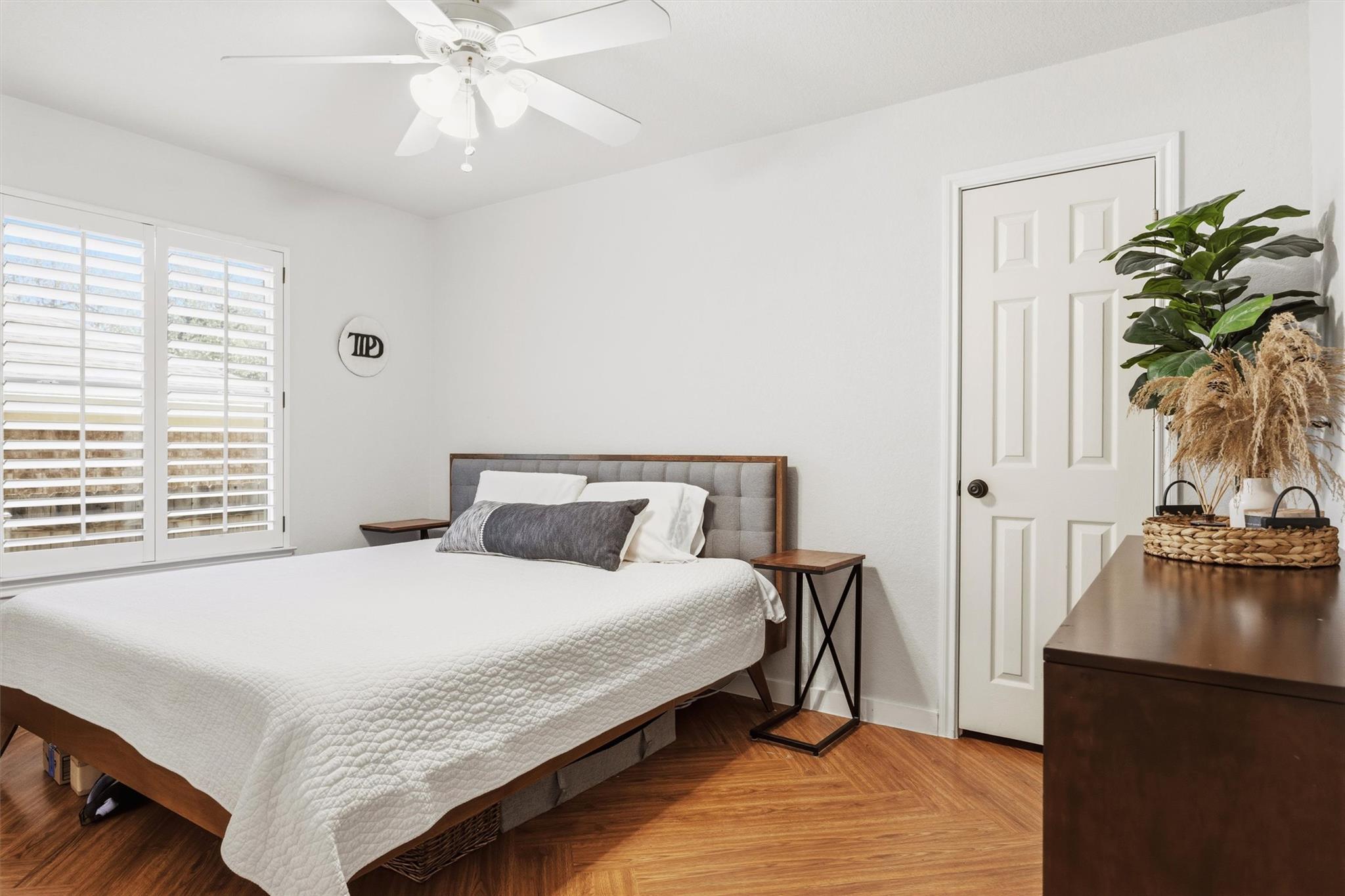 6921 Beatty Dr, Austin, TX 78749