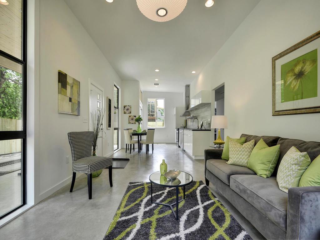 2103 E 14th St # B, Austin, TX 78702