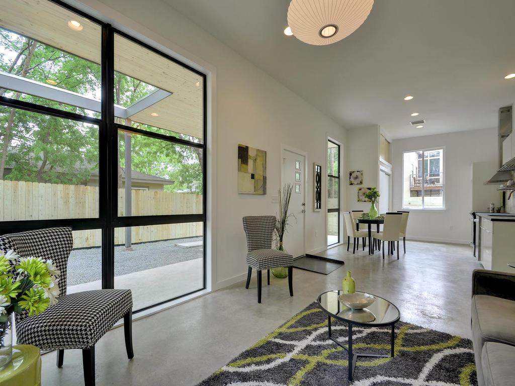 2103 E 14th St # B, Austin, TX 78702