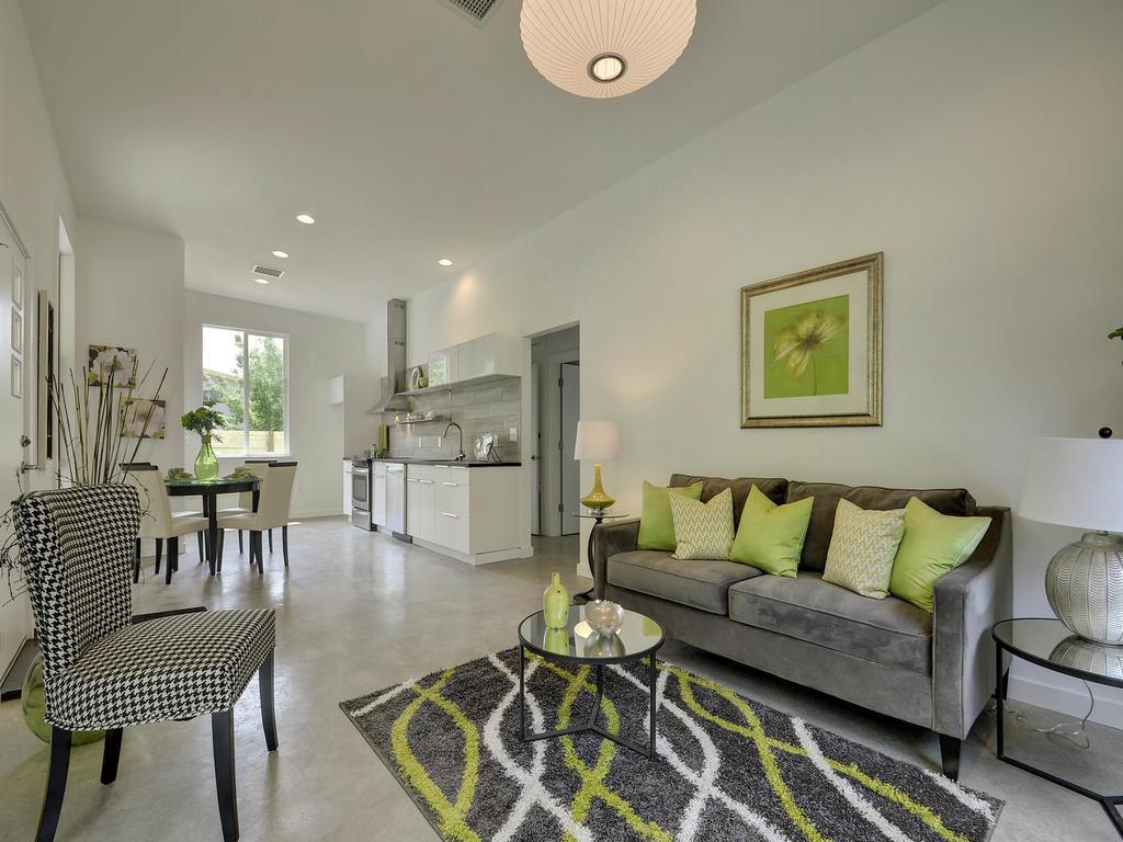 2103 E 14th St # B, Austin, TX 78702