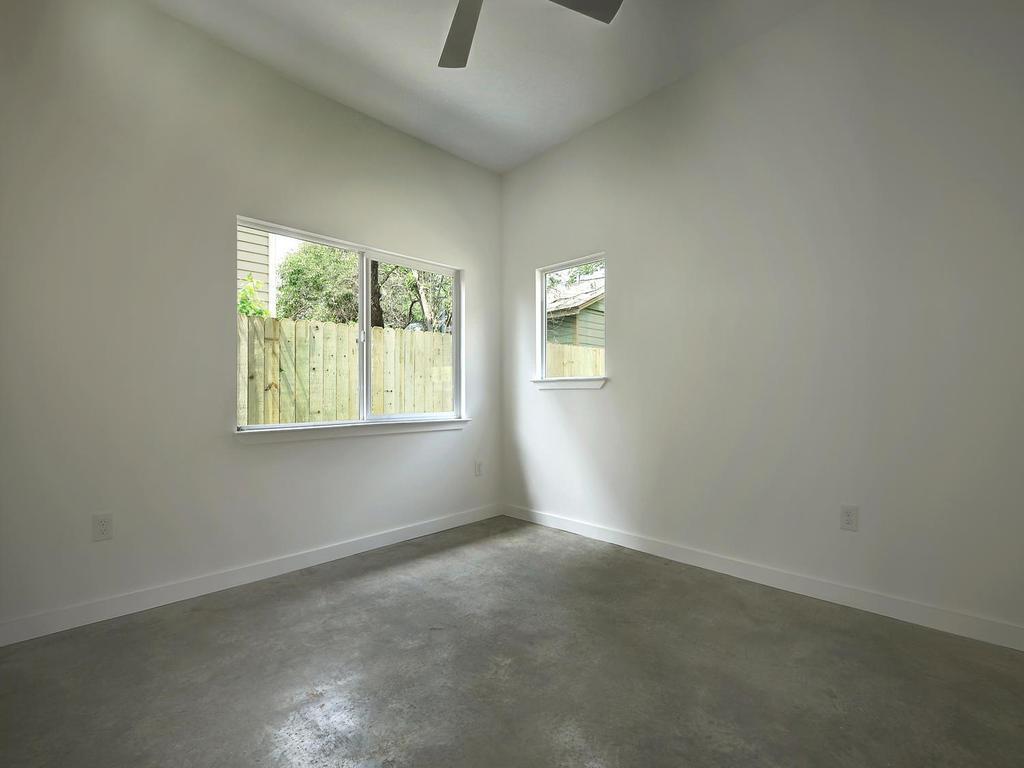 2103 E 14th St # B, Austin, TX 78702