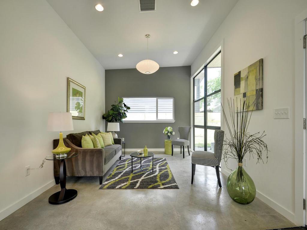 2103 E 14th St # B, Austin, TX 78702