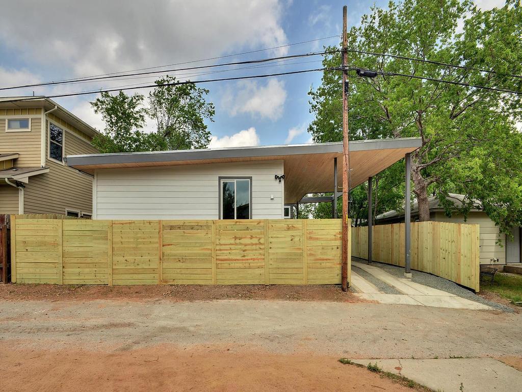 2103 E 14th St # B, Austin, TX 78702