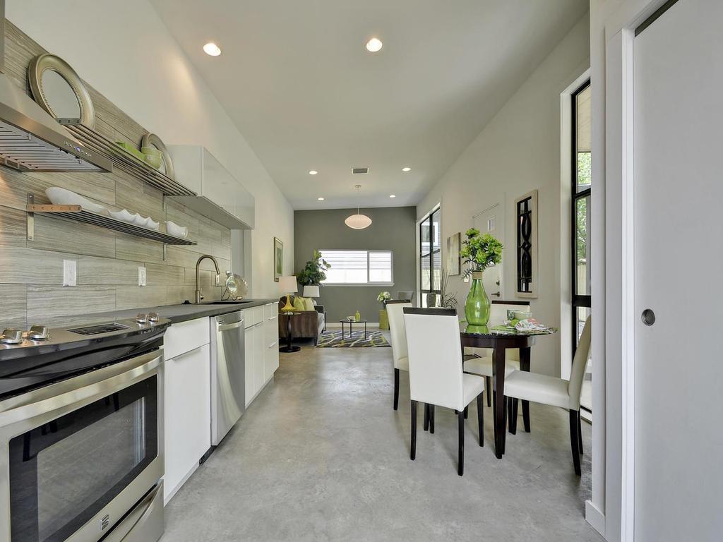 2103 E 14th St # B, Austin, TX 78702