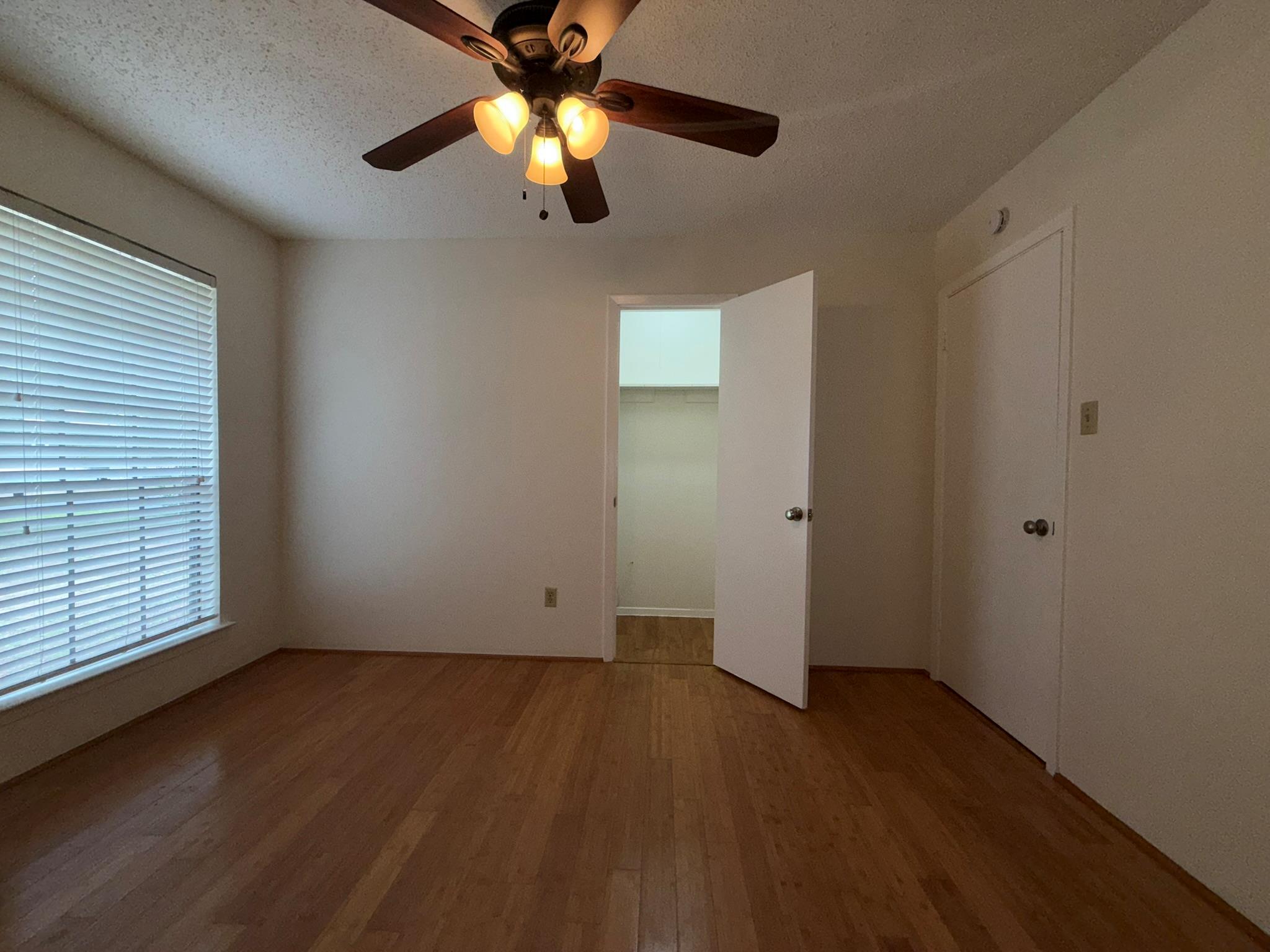 305 KIMBERLY Dr, Austin, TX 78745