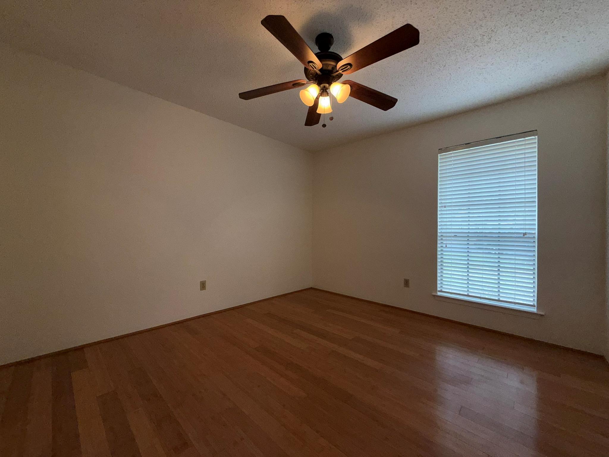 305 KIMBERLY Dr, Austin, TX 78745