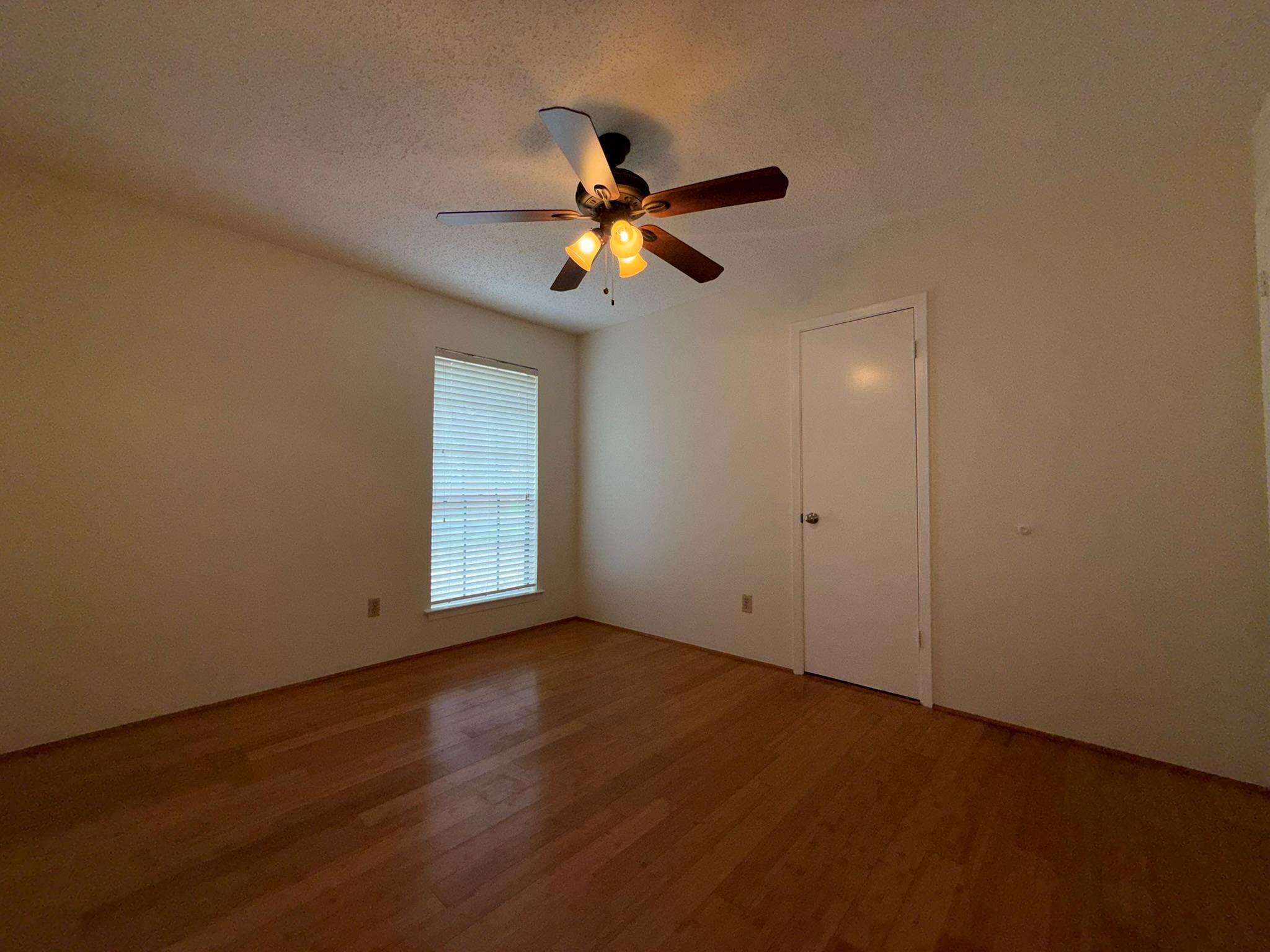 305 KIMBERLY Dr, Austin, TX 78745