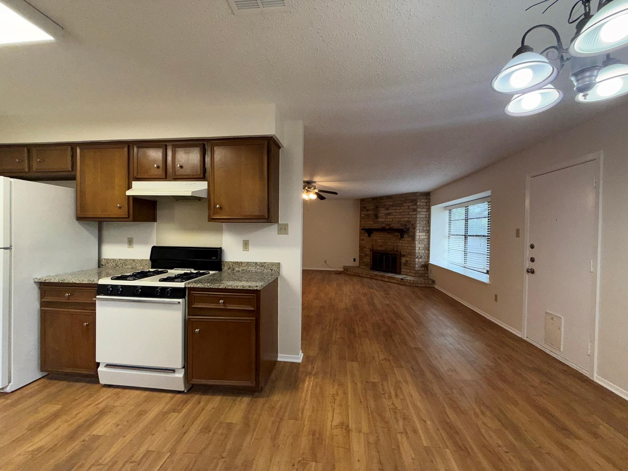 305 KIMBERLY Dr, Austin, TX 78745